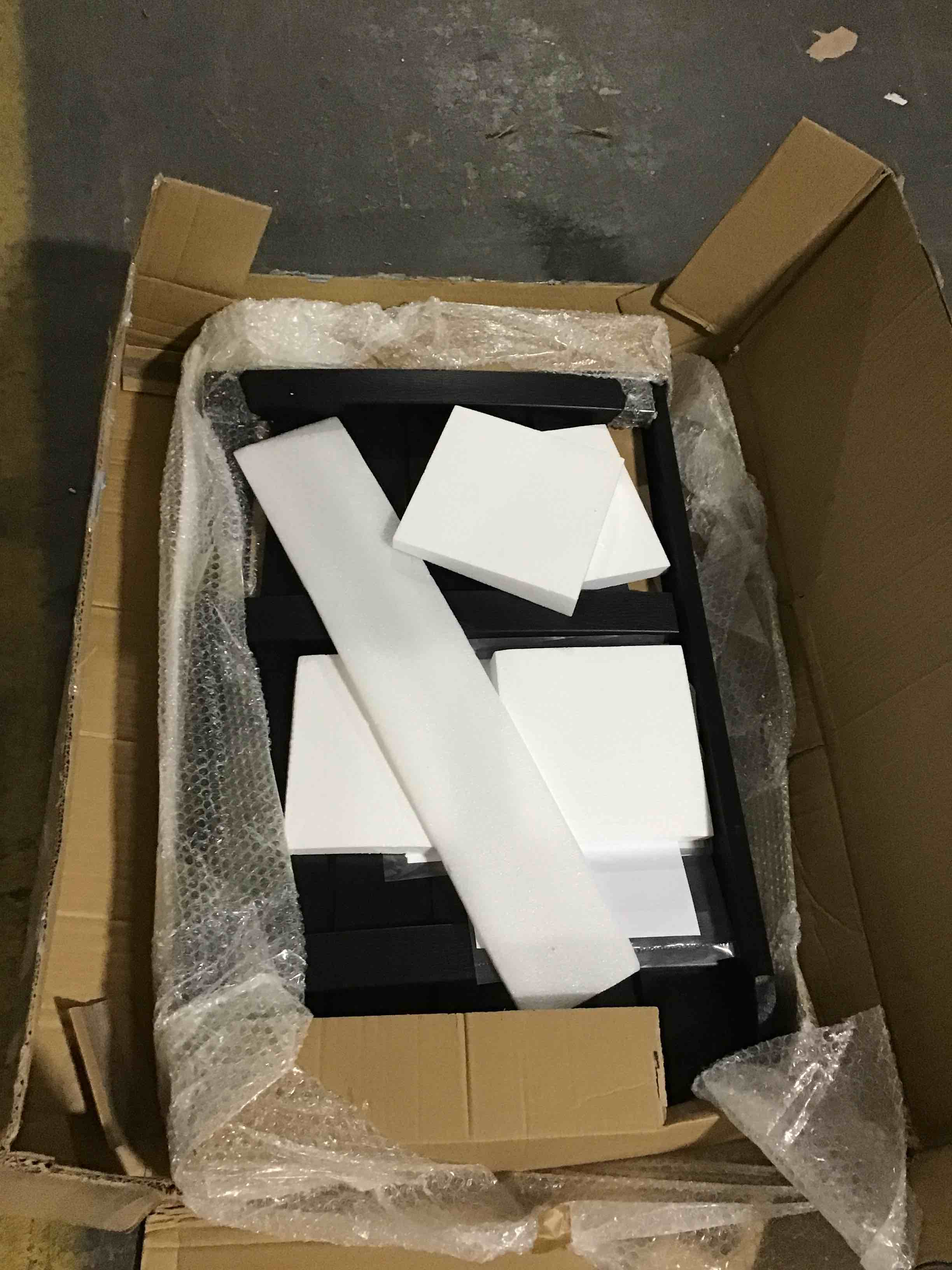 https://s3.amazonaws.com/lotting-images-prod/bidfta/BLU4775131_1687979967574.jpeg