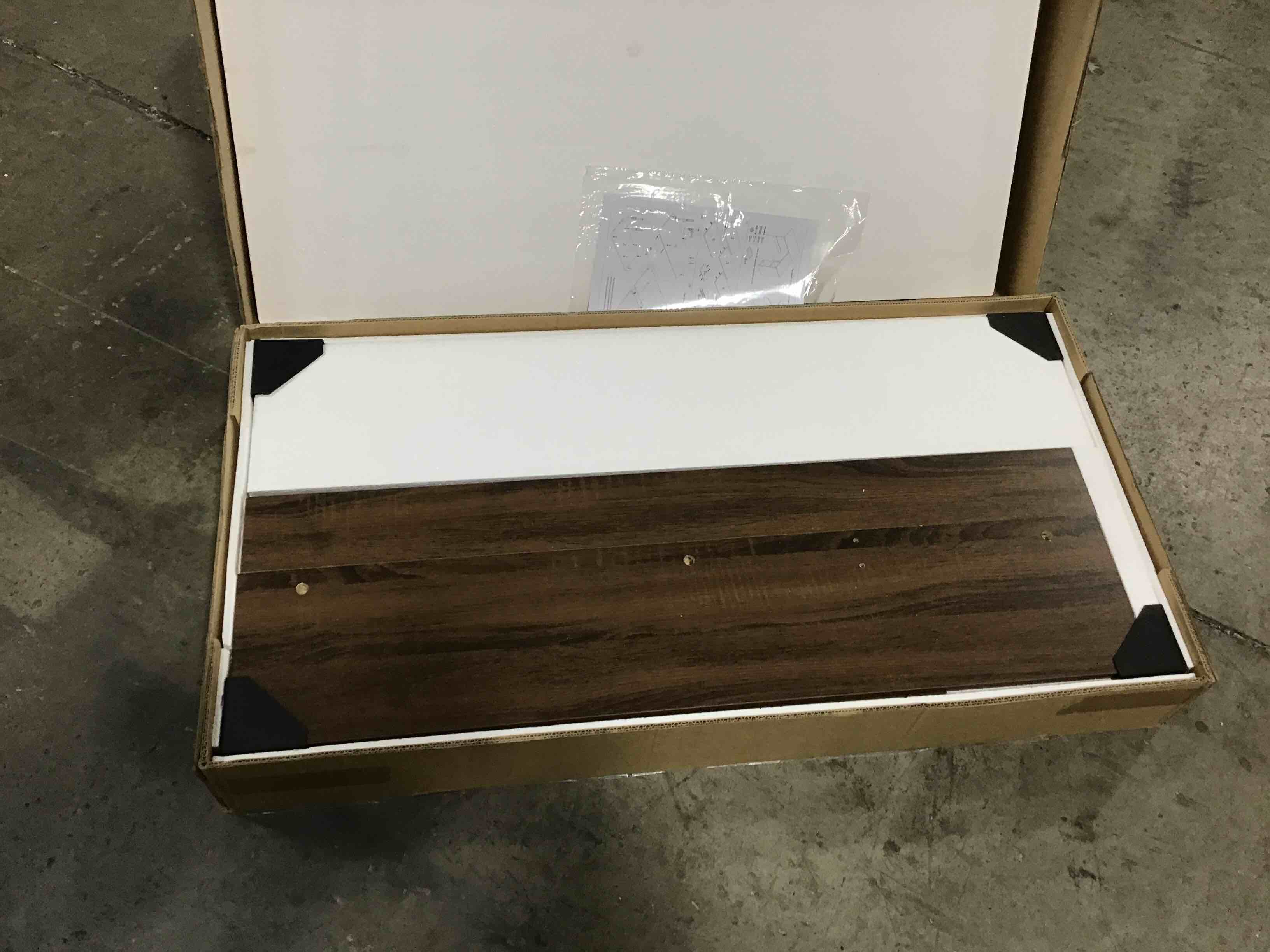 https://s3.amazonaws.com/lotting-images-prod/bidfta/BLU4775531_1689269155712.jpeg