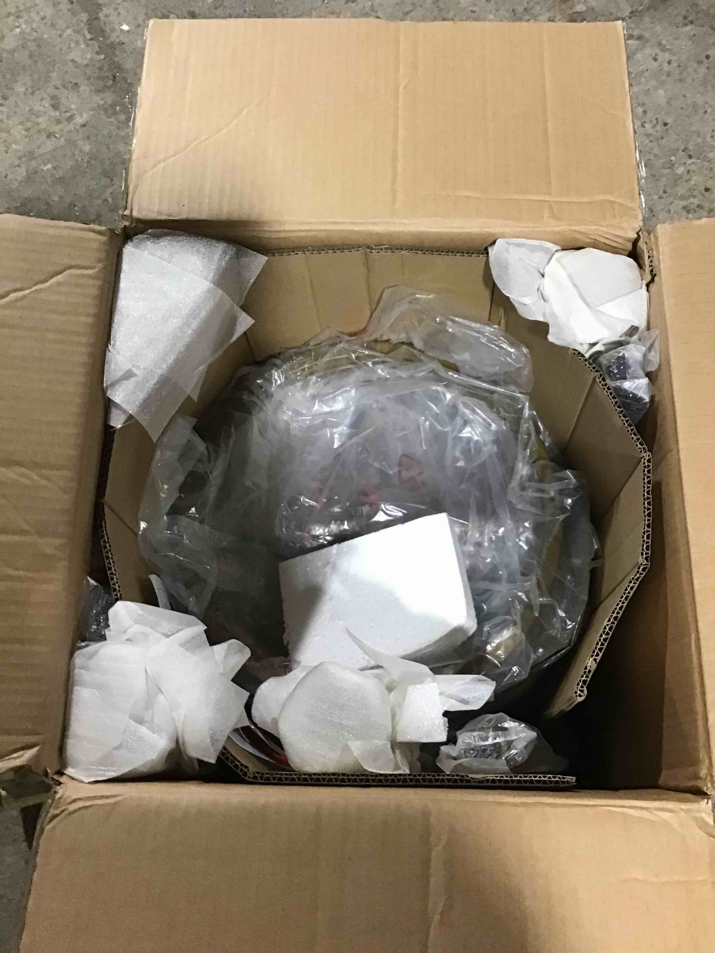 https://s3.amazonaws.com/lotting-images-prod/bidfta/BLU4775585_1689359121108.jpeg