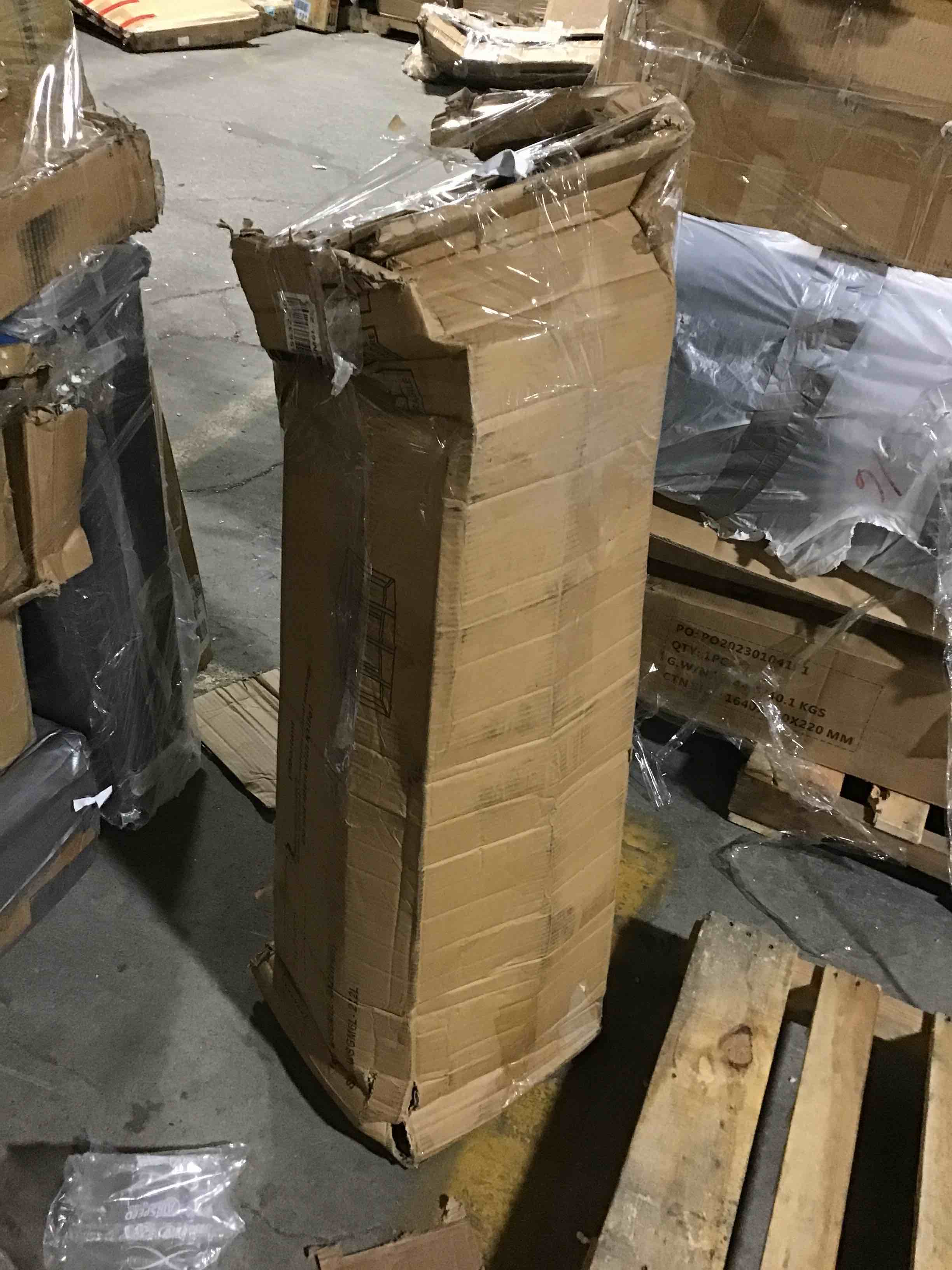 https://s3.amazonaws.com/lotting-images-prod/bidfta/BLU4775853_1690374277907.jpeg