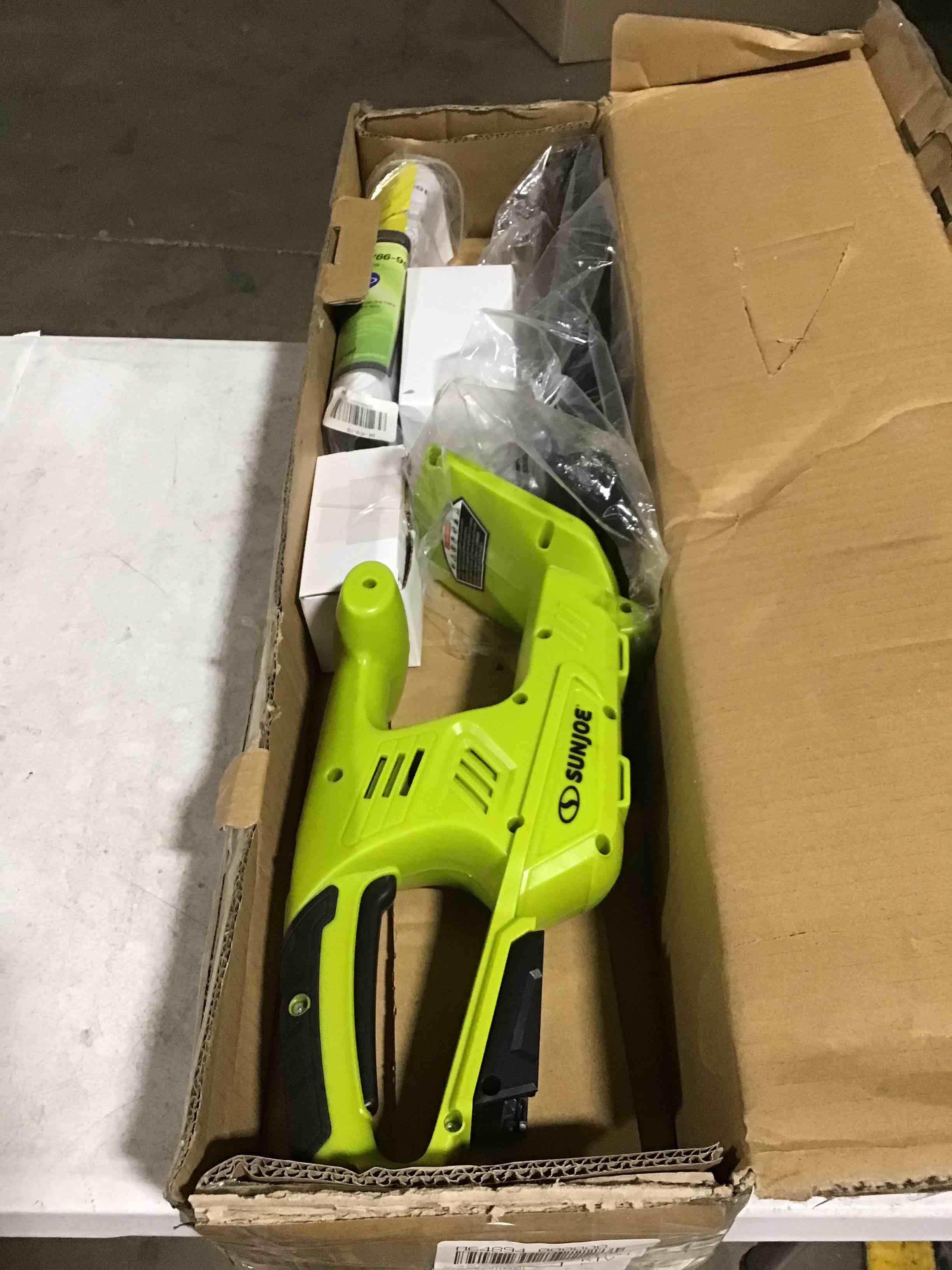 https://s3.amazonaws.com/lotting-images-prod/bidfta/BLU4776165_1691005657219.jpeg