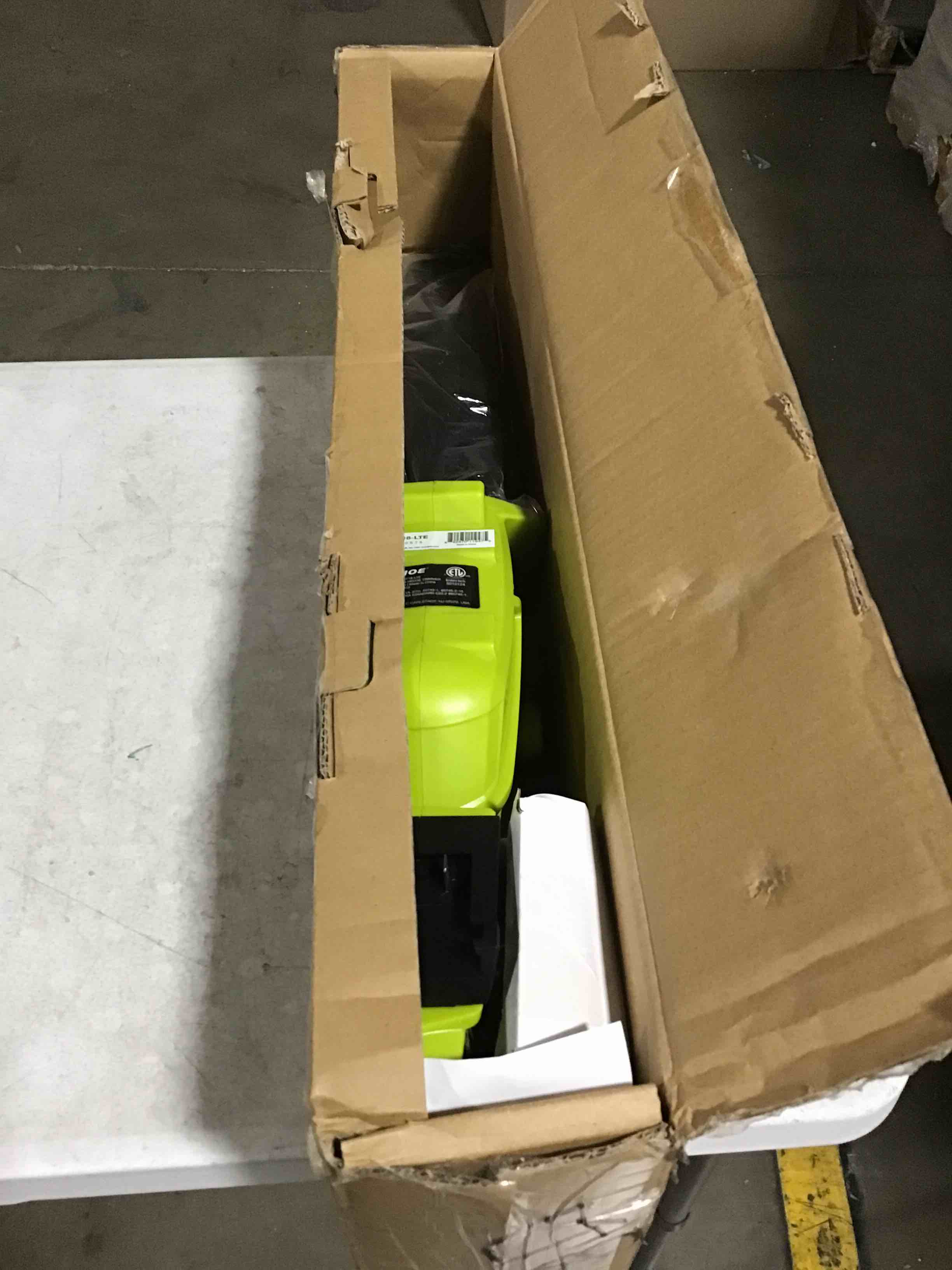 https://s3.amazonaws.com/lotting-images-prod/bidfta/BLU4776178_1691067377247.jpeg