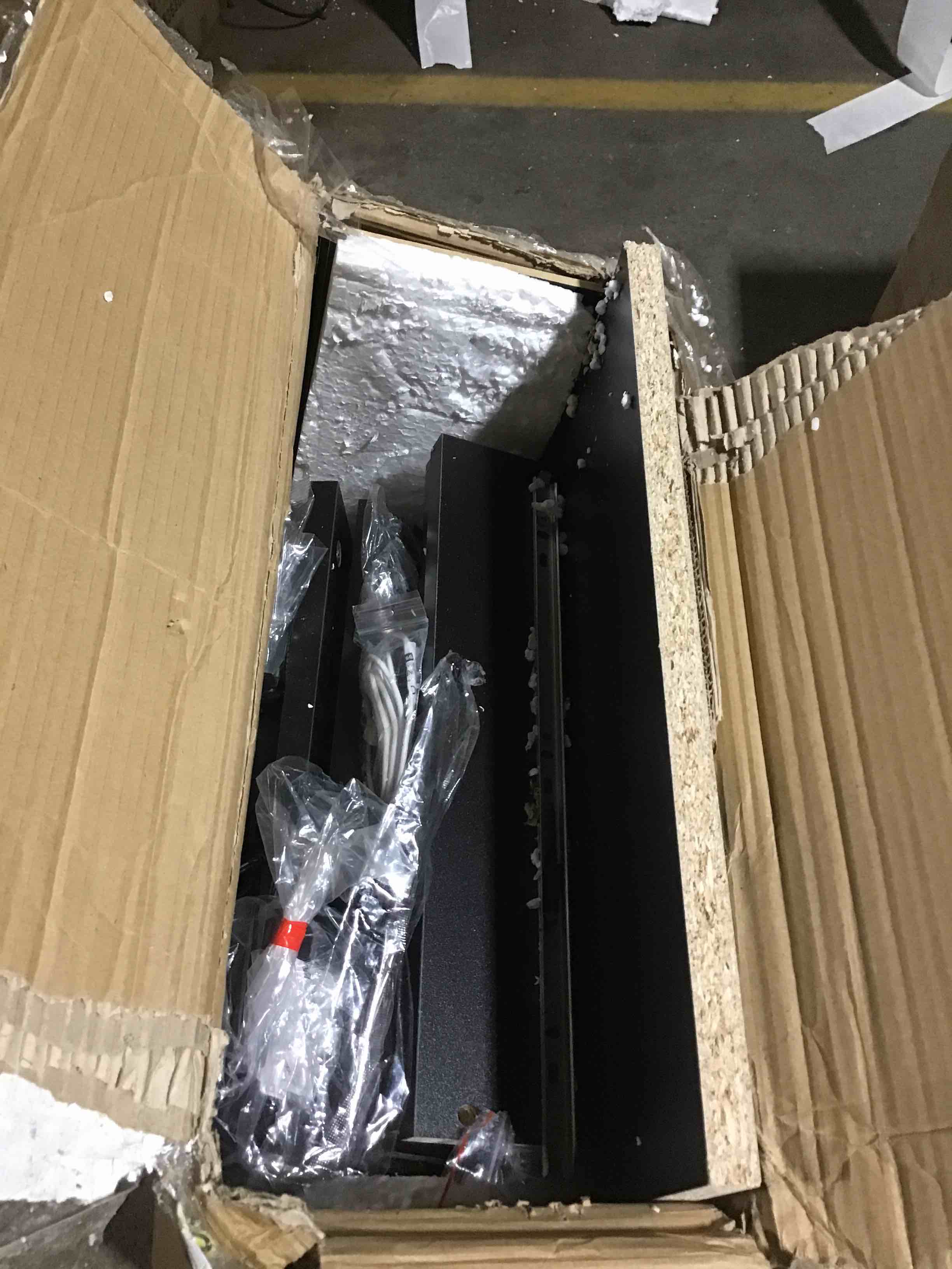 https://s3.amazonaws.com/lotting-images-prod/bidfta/BLU4776641_1688661572713.jpeg