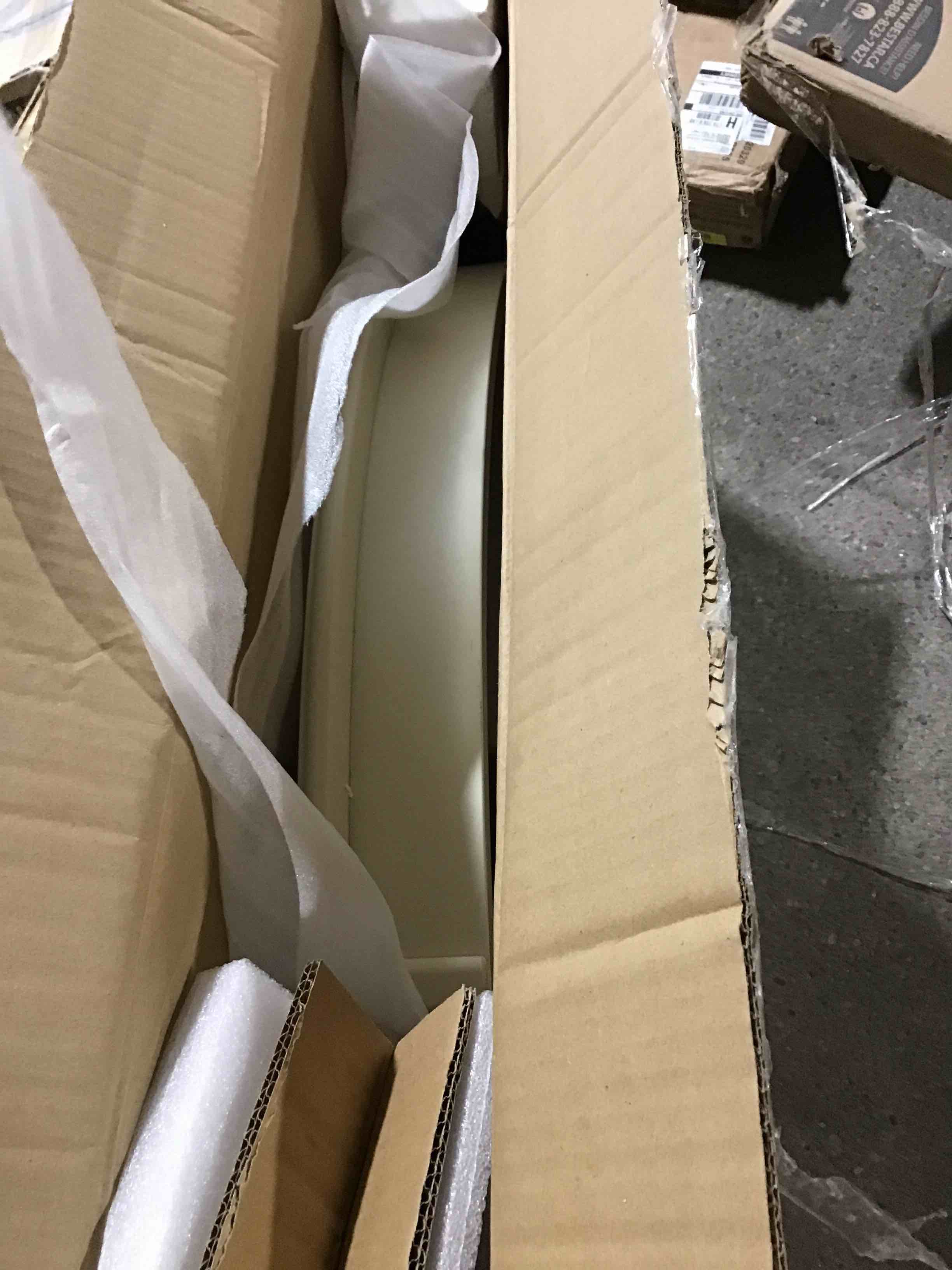 https://s3.amazonaws.com/lotting-images-prod/bidfta/BLU4776699_1689010449723.jpeg