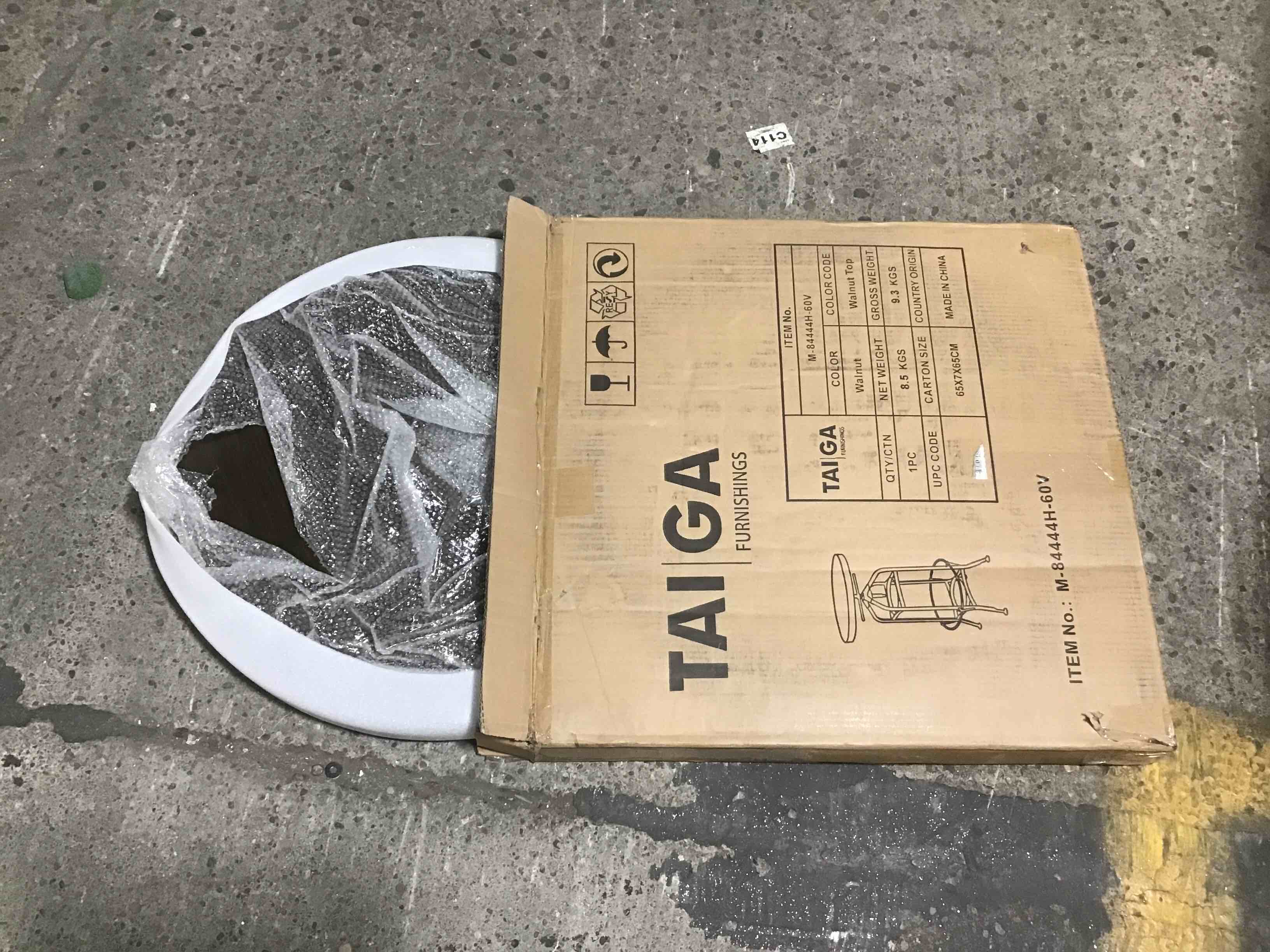 https://s3.amazonaws.com/lotting-images-prod/bidfta/BLU4776967_1690480258084.jpeg