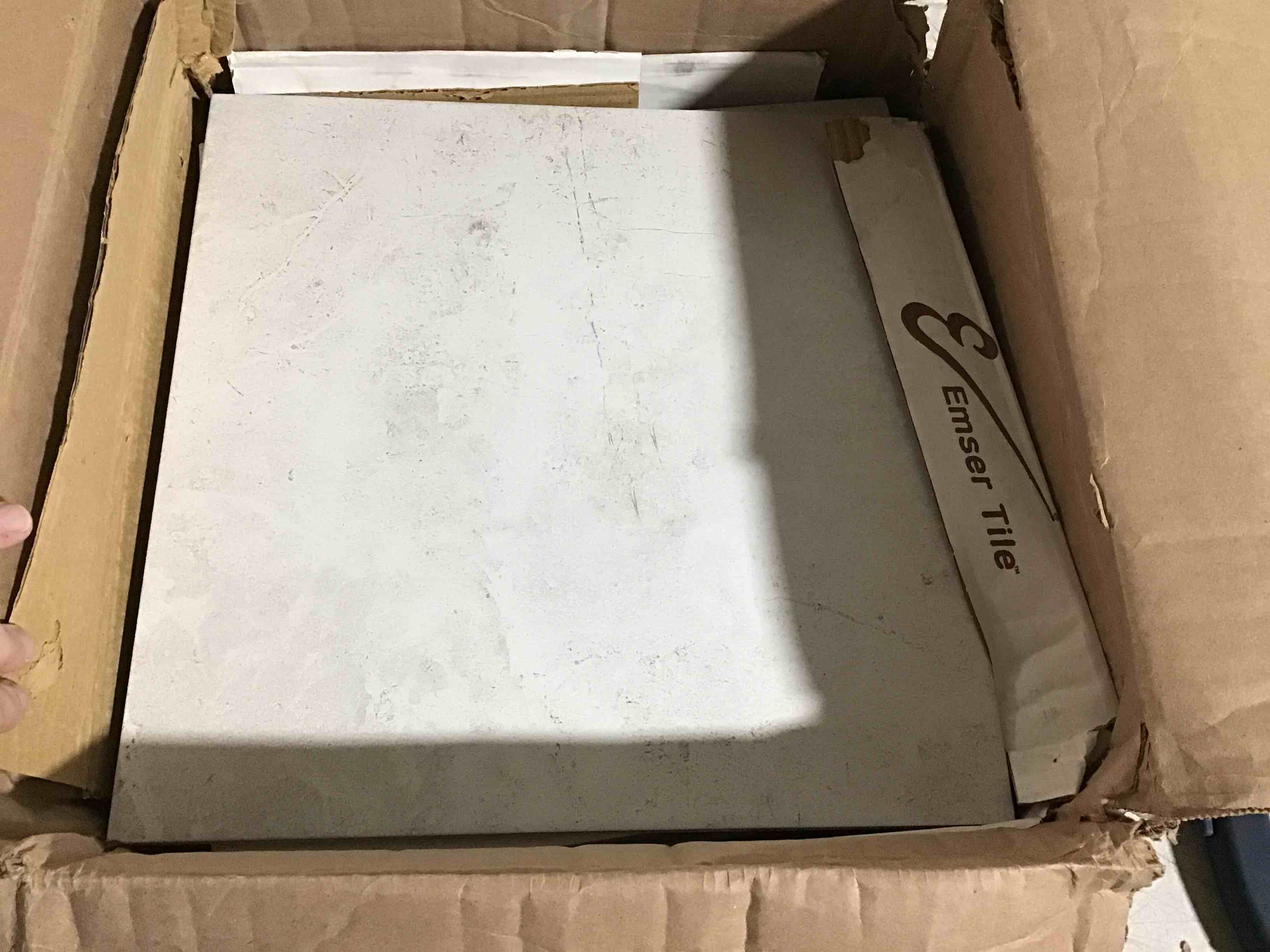 https://s3.amazonaws.com/lotting-images-prod/bidfta/BLU4780280_1689007208325.jpeg