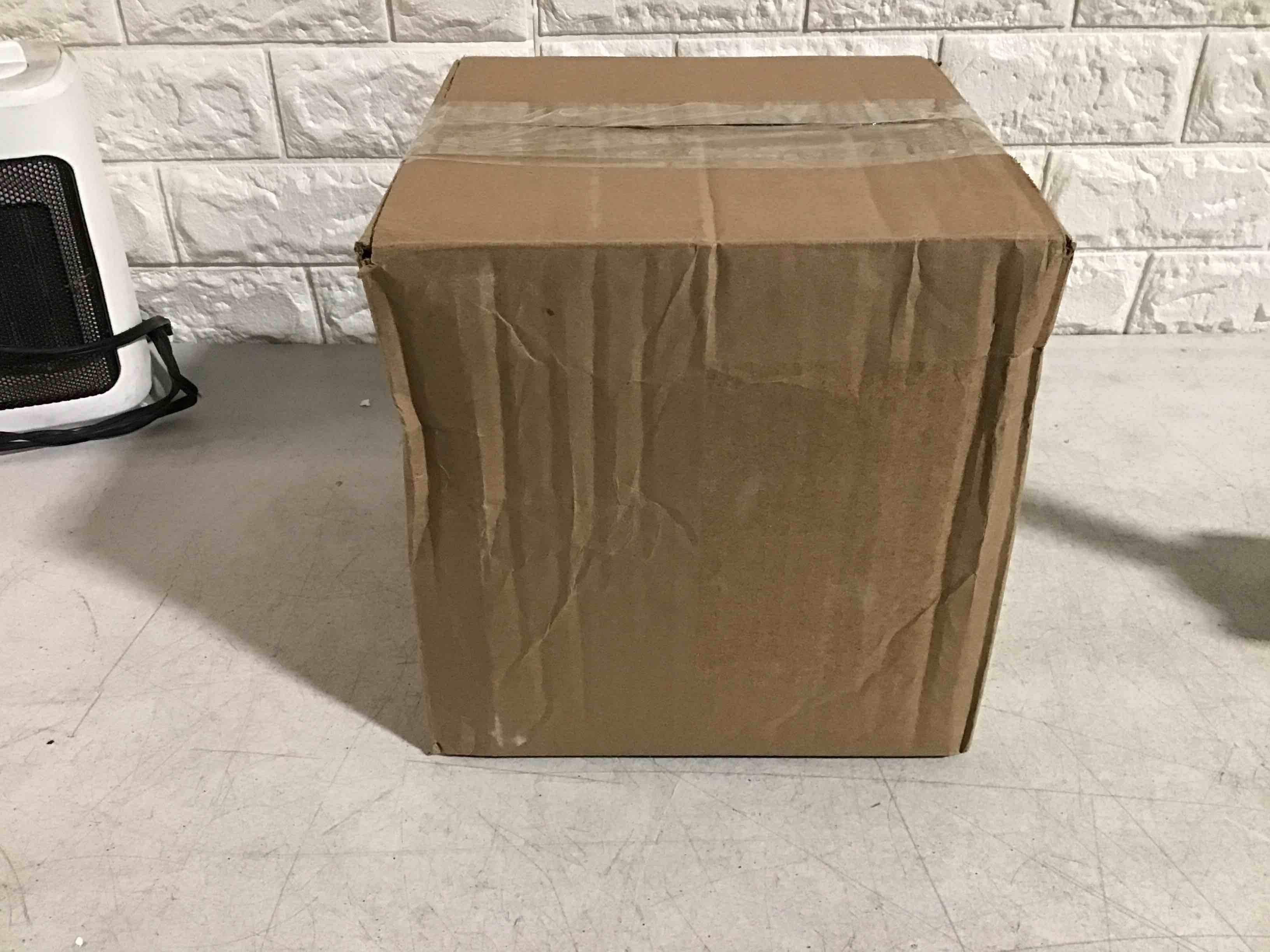 https://s3.amazonaws.com/lotting-images-prod/bidfta/BLU4780885_1689692873805.jpeg