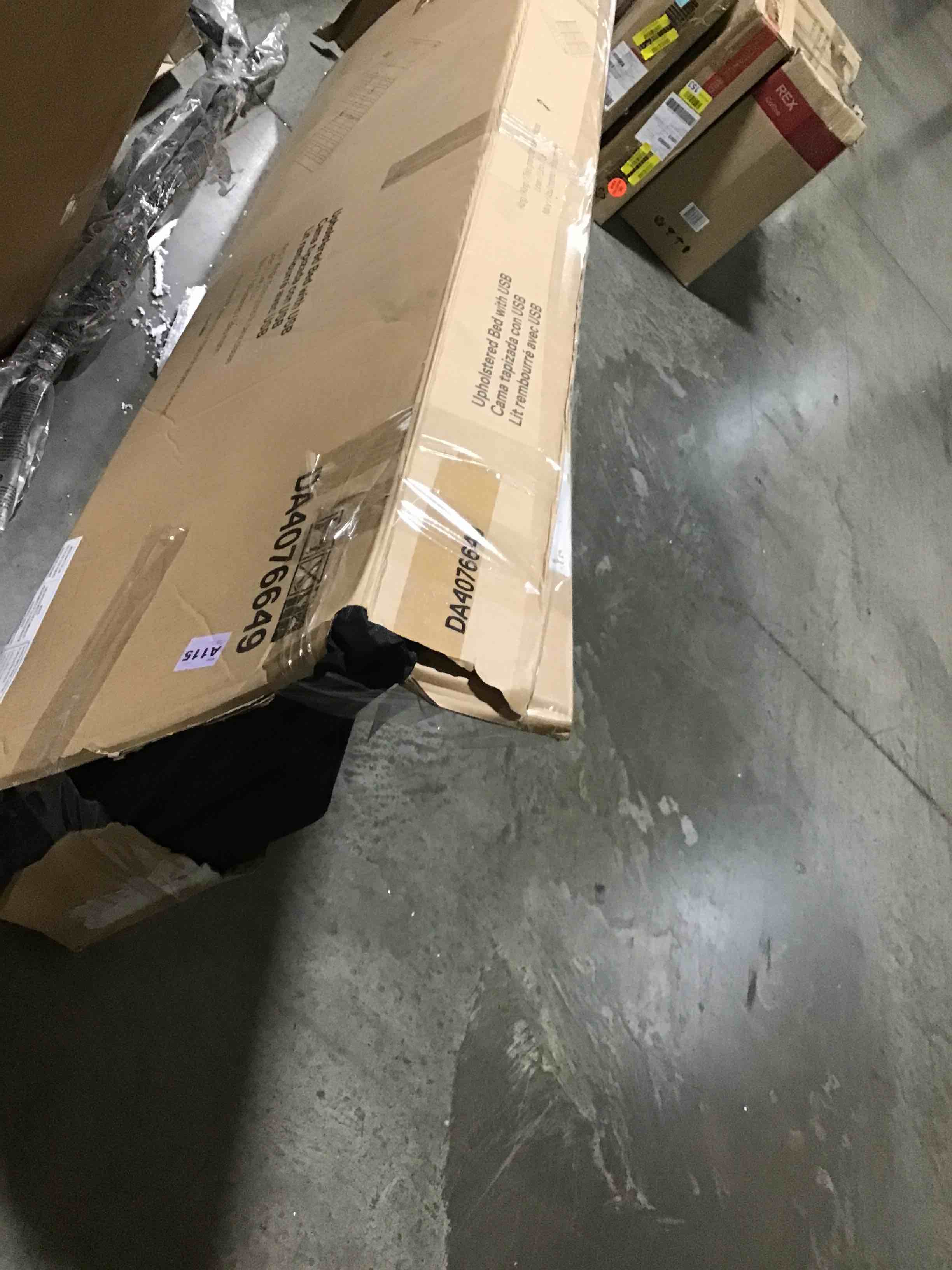 https://s3.amazonaws.com/lotting-images-prod/bidfta/BLU4782192_1689250770678.jpeg