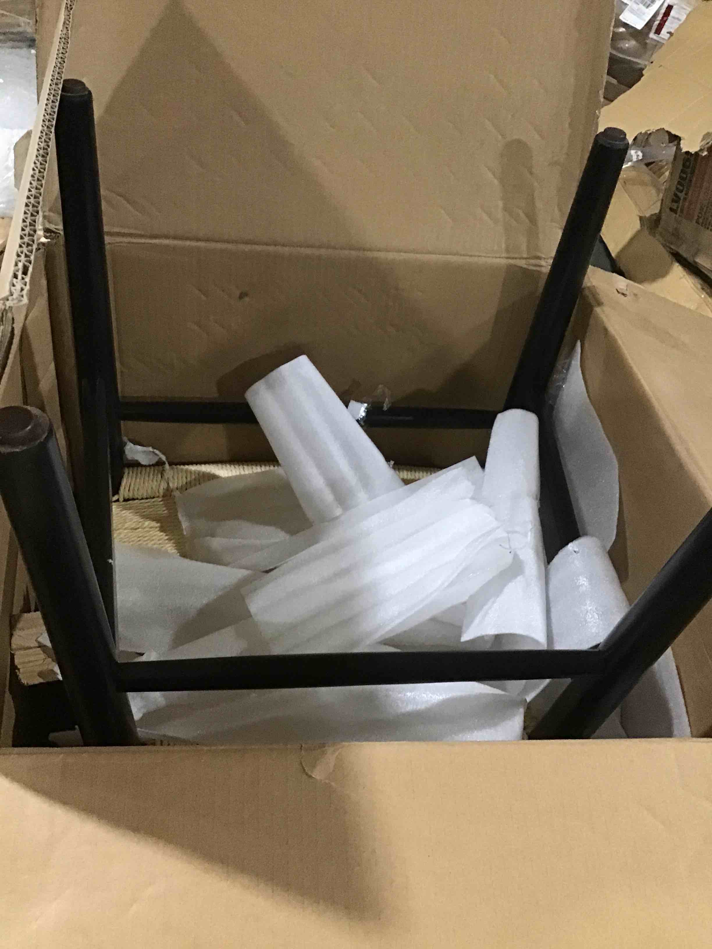 https://s3.amazonaws.com/lotting-images-prod/bidfta/BLU4782331_1689362245426.jpeg