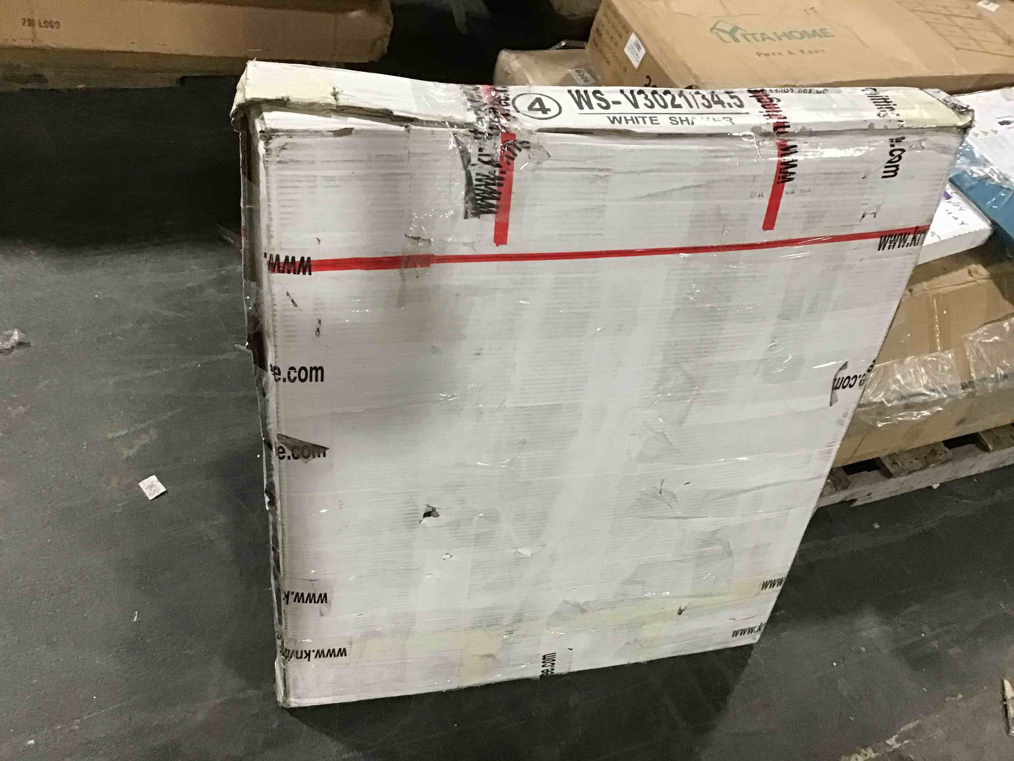 https://s3.amazonaws.com/lotting-images-prod/bidfta/BLU4783735_1695066490377.jpeg