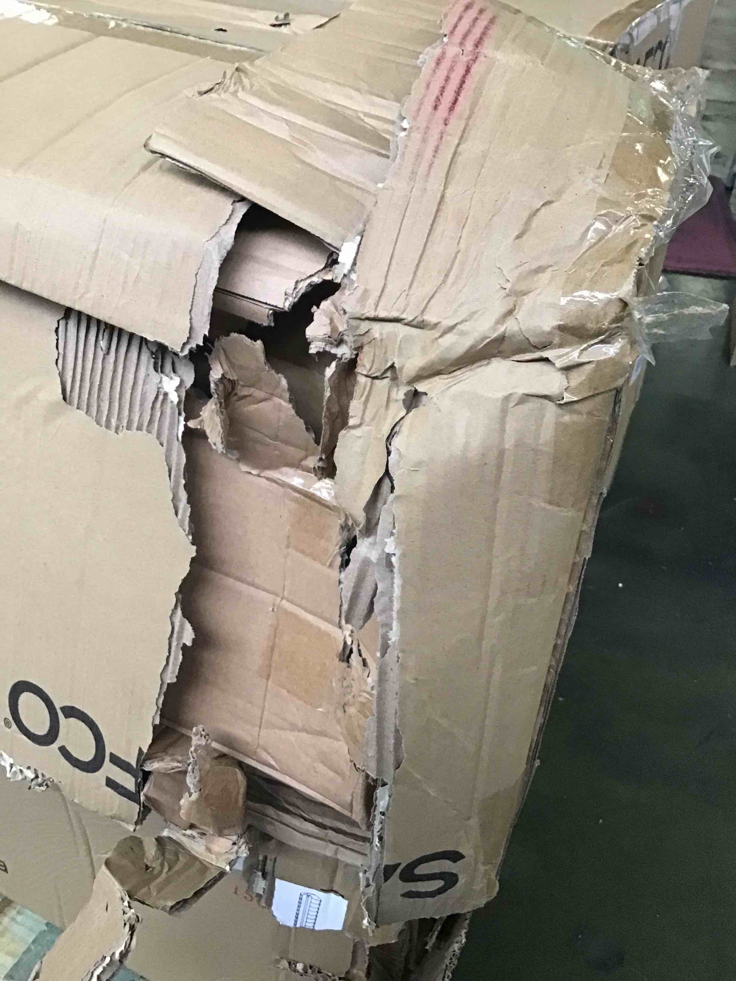https://s3.amazonaws.com/lotting-images-prod/bidfta/BLU4785556_1690559275215.jpeg