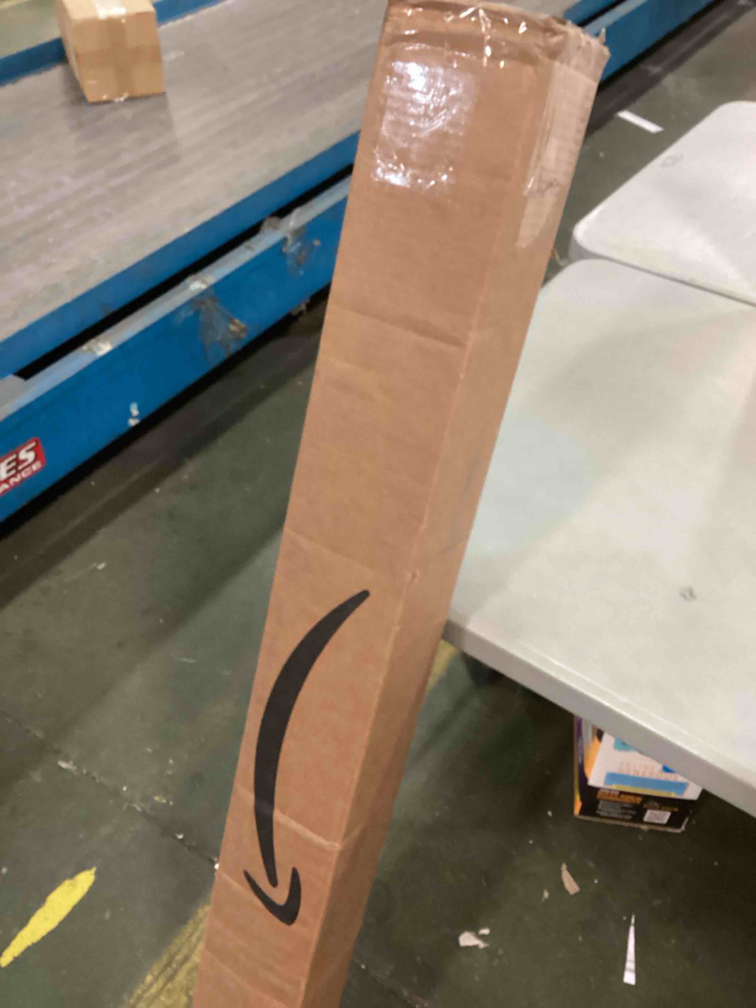 https://s3.amazonaws.com/lotting-images-prod/bidfta/BLU4791936_1703617132832.jpeg