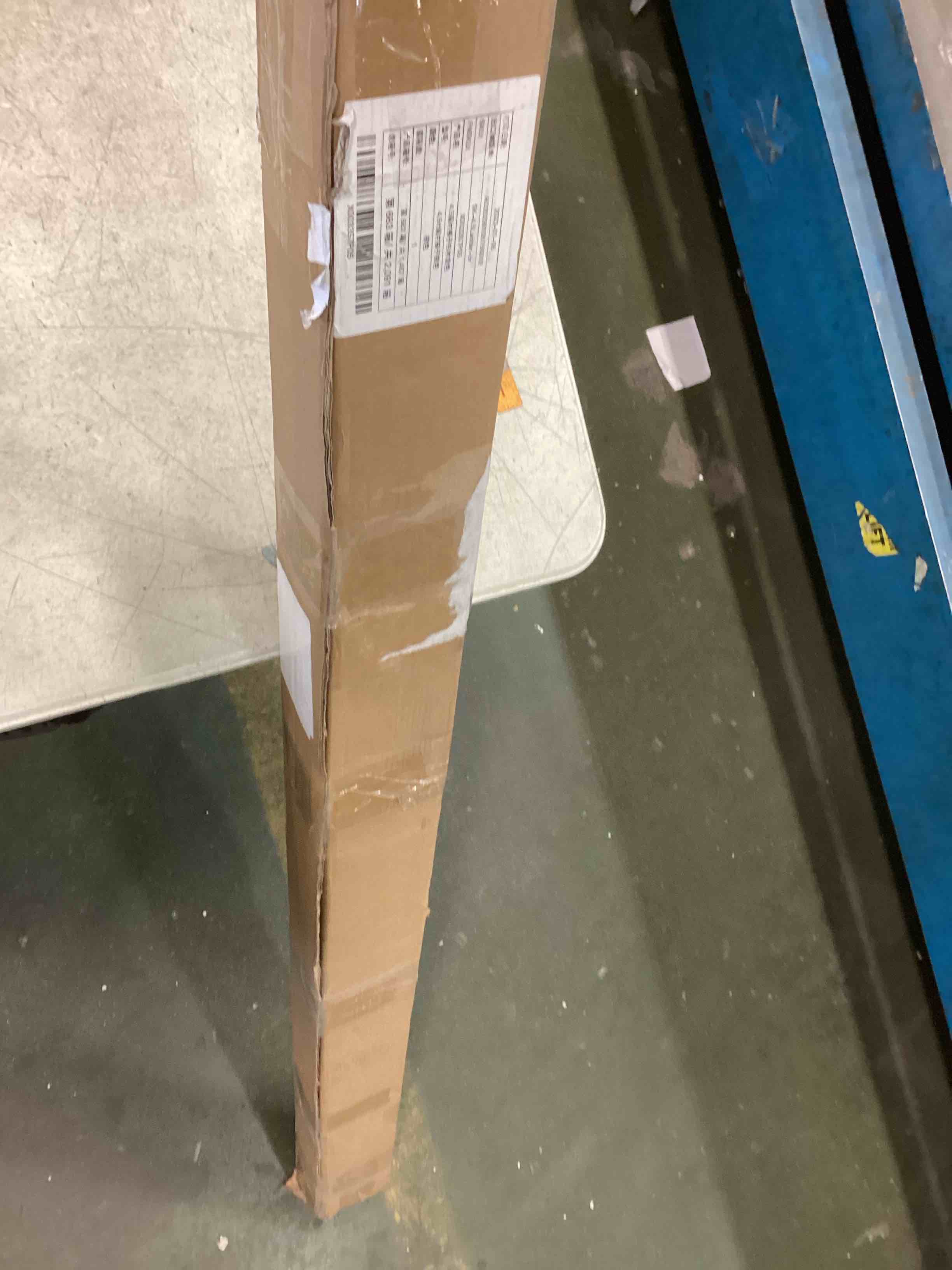 https://s3.amazonaws.com/lotting-images-prod/bidfta/BLU4792095_1703695254834.jpeg