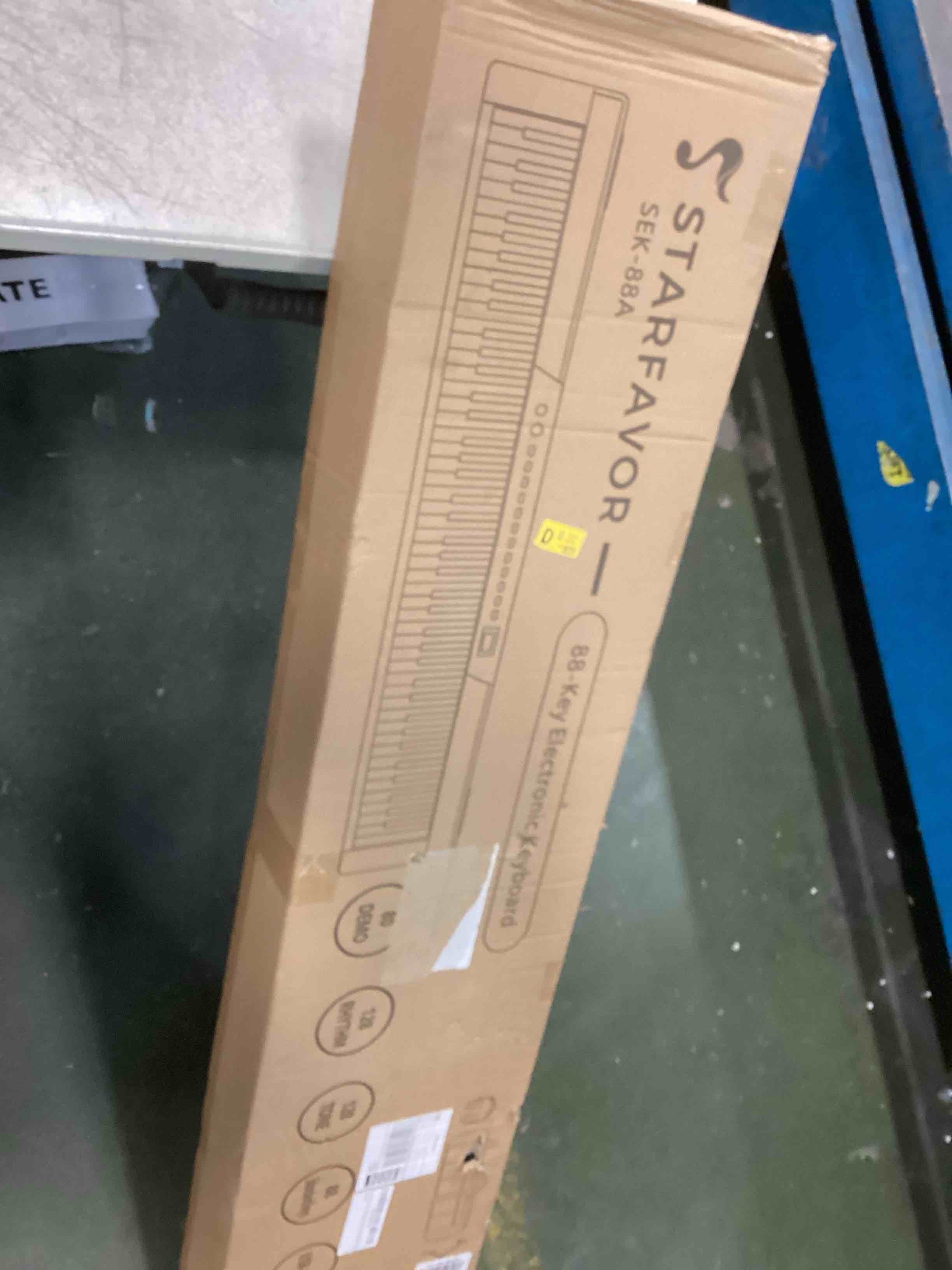 https://s3.amazonaws.com/lotting-images-prod/bidfta/BLU4792214_1703711394634.jpeg