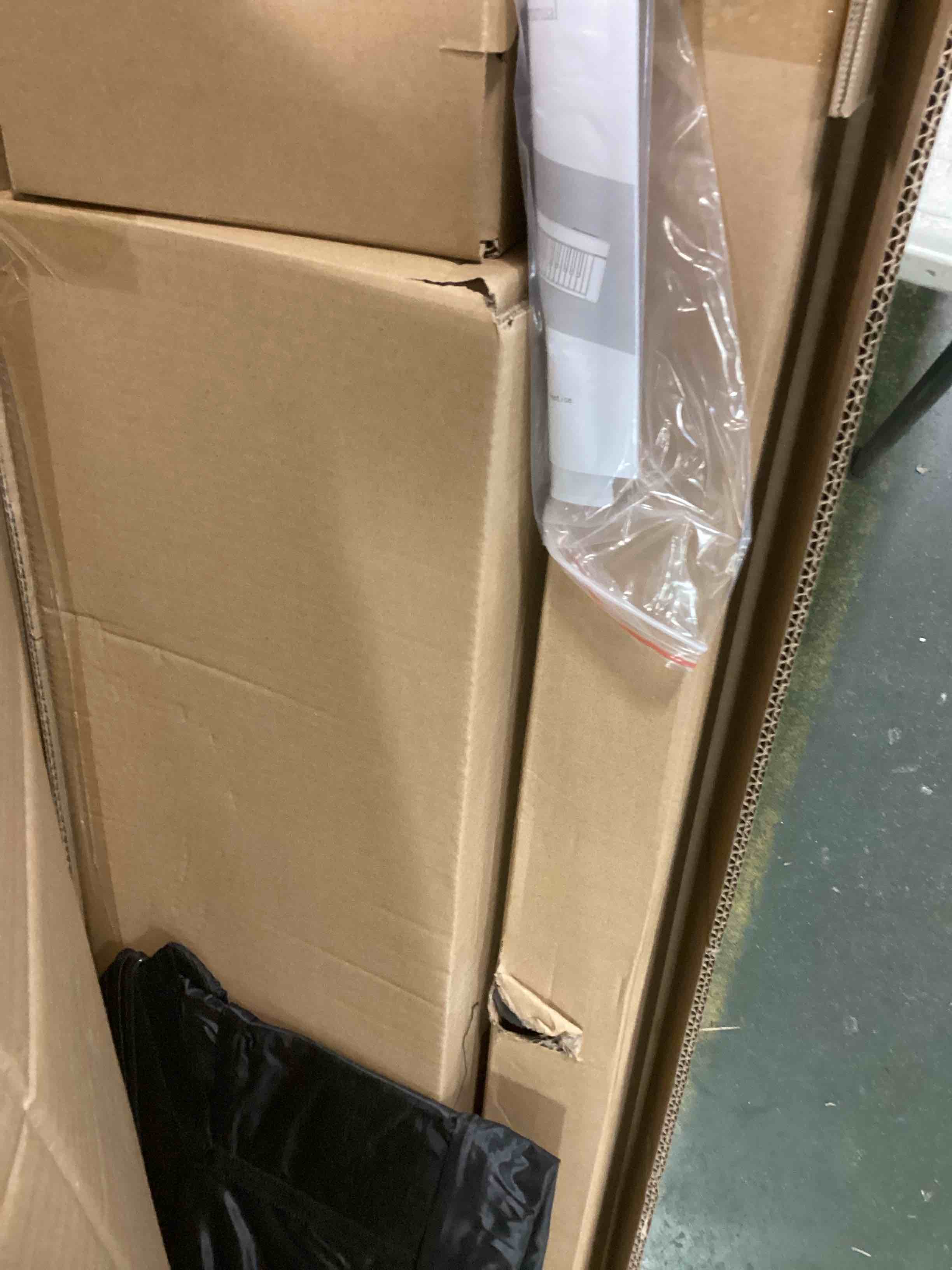 https://s3.amazonaws.com/lotting-images-prod/bidfta/BLU4792214_1703711427481.jpeg