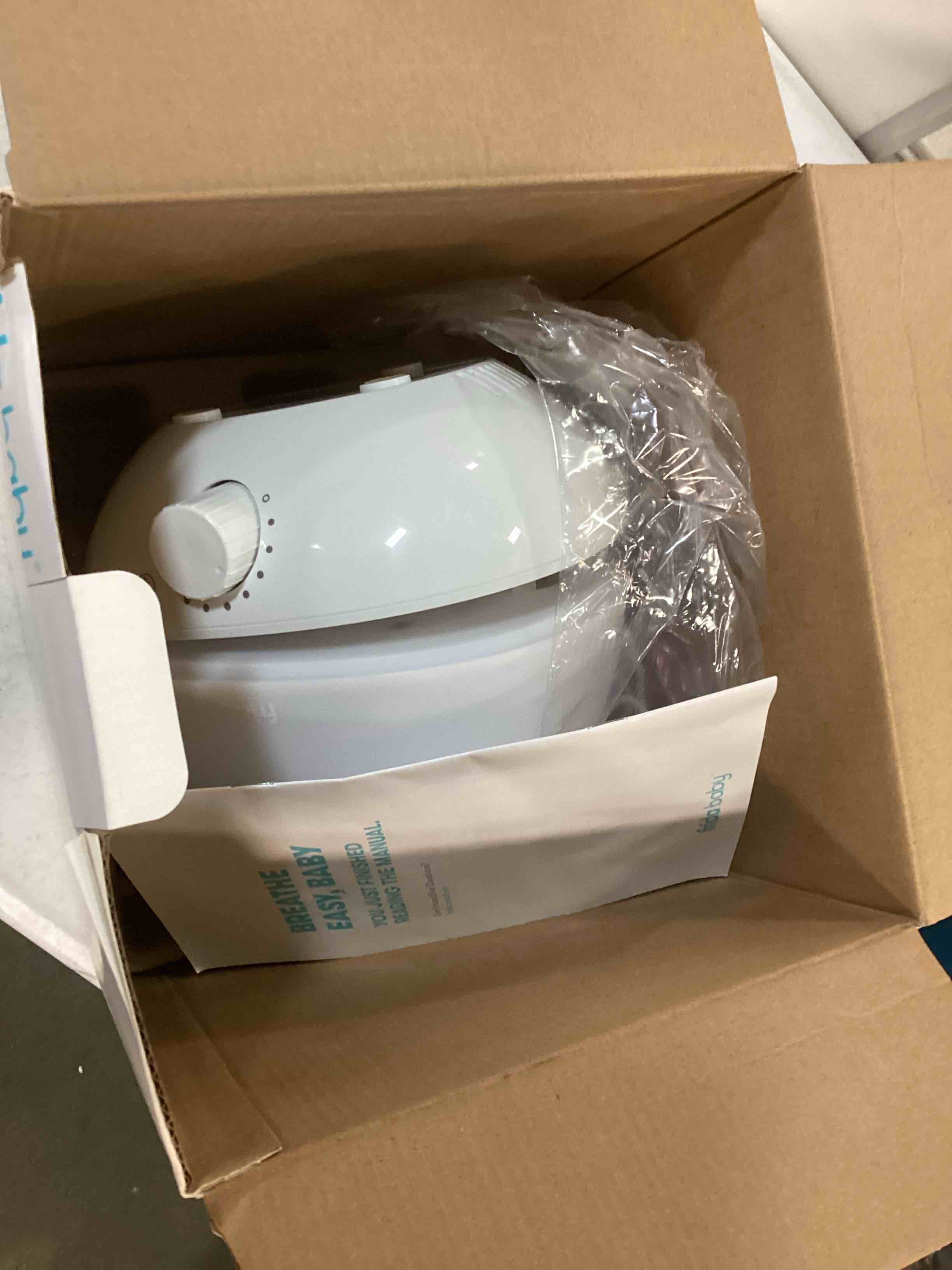 https://s3.amazonaws.com/lotting-images-prod/bidfta/BLU4792937_1704378205646.jpeg