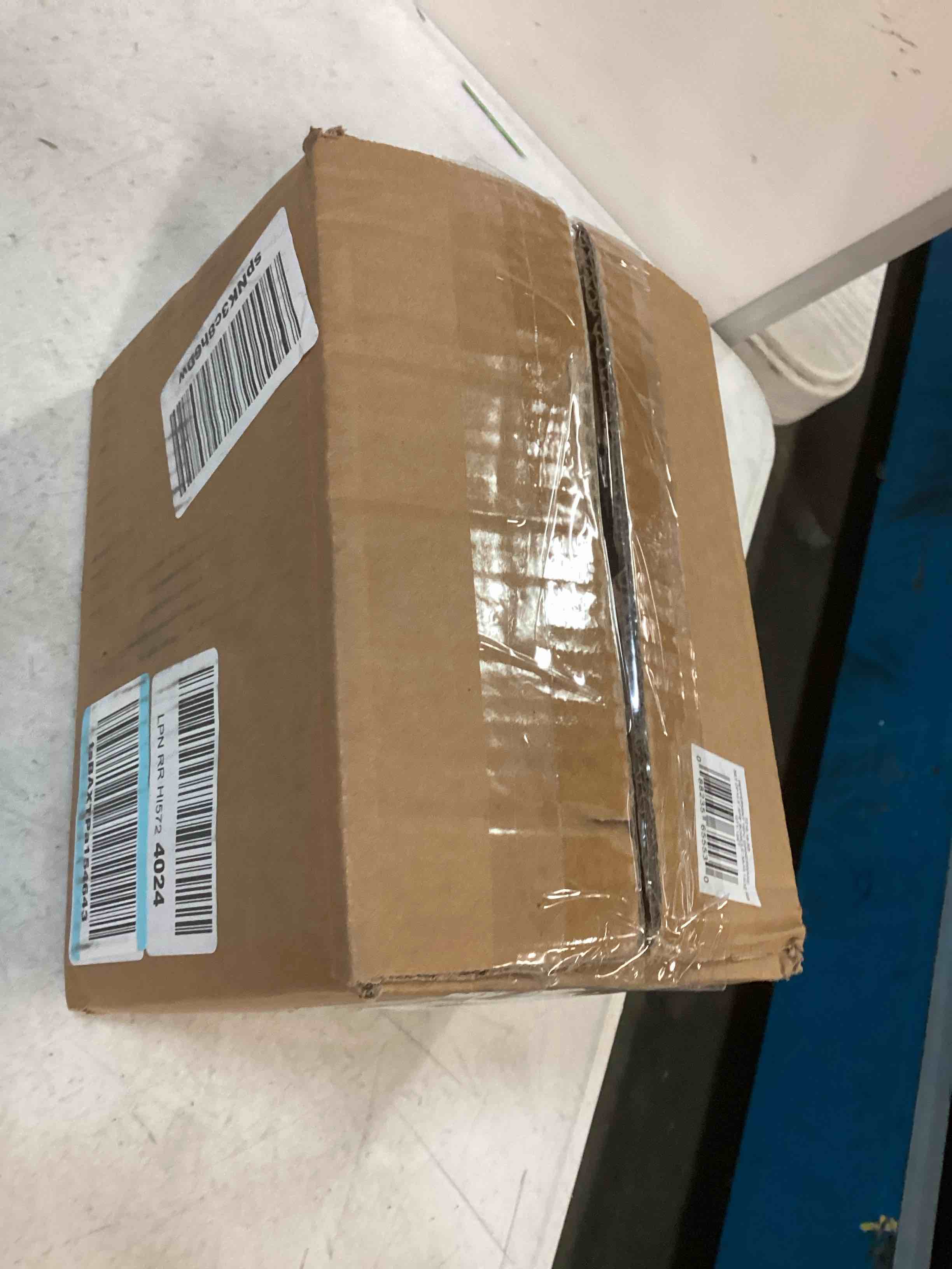 https://s3.amazonaws.com/lotting-images-prod/bidfta/BLU4792940_1704378439628.jpeg