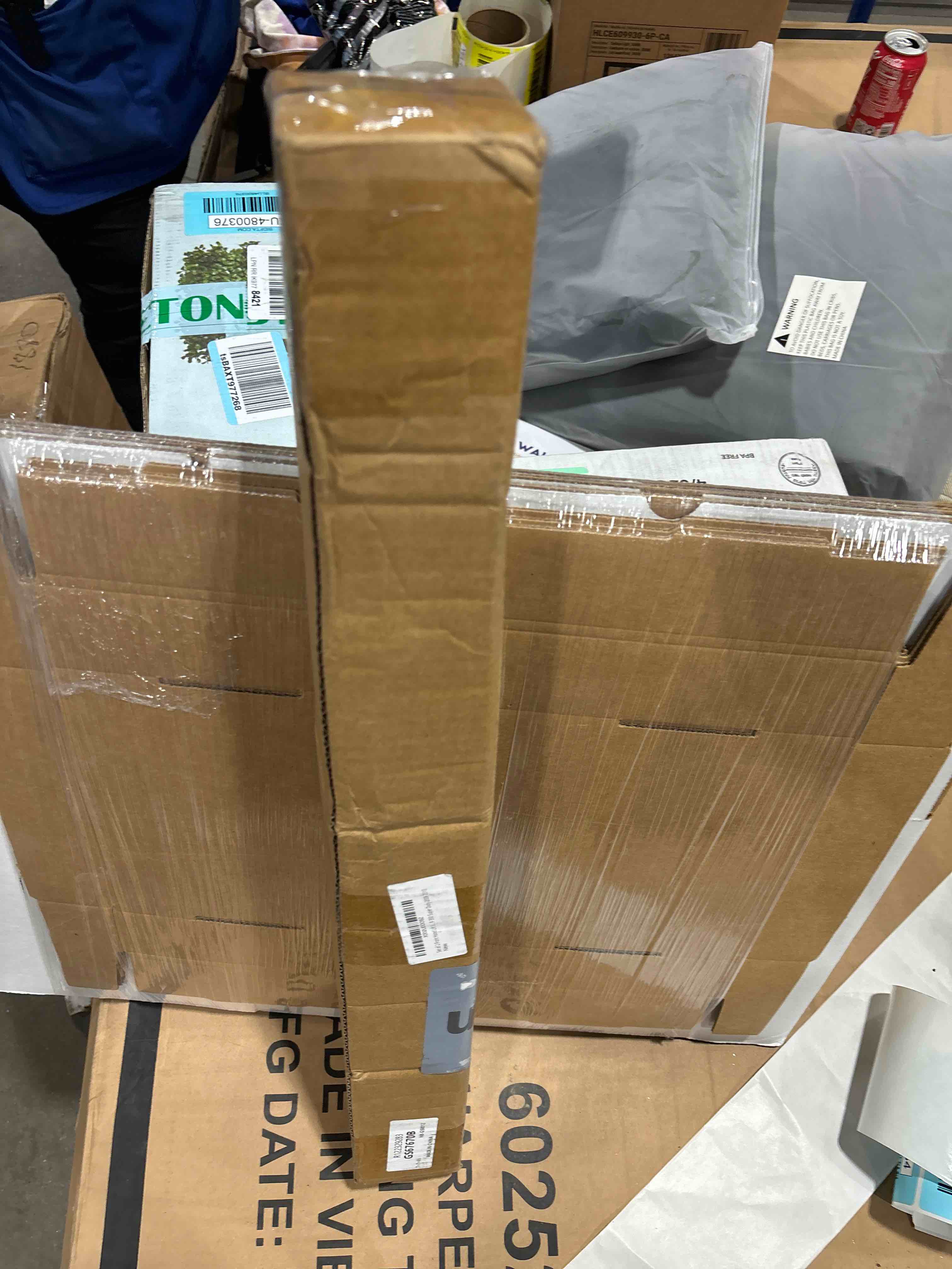 https://s3.amazonaws.com/lotting-images-prod/bidfta/BLU4800383_1720825645362.jpeg