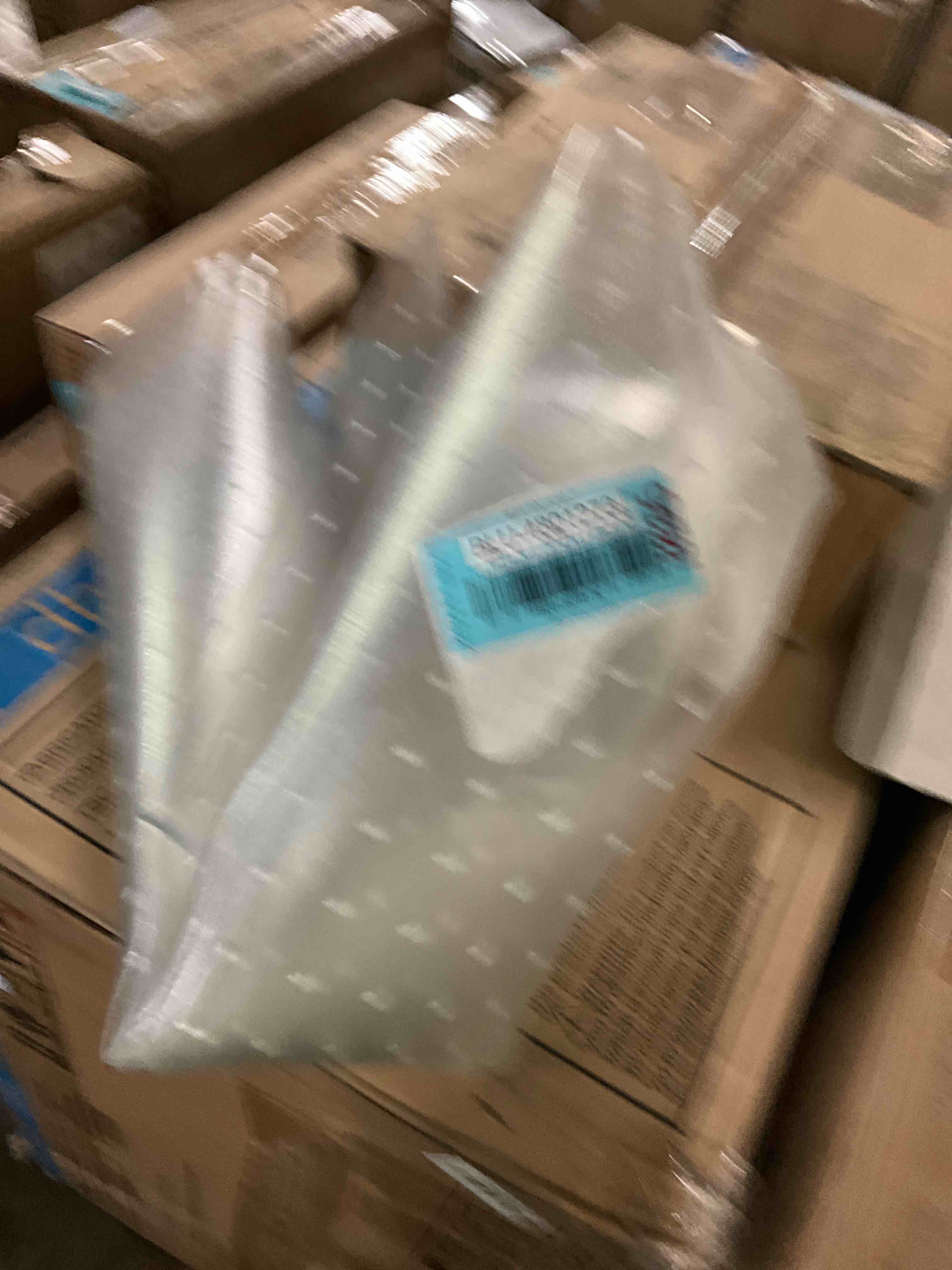 https://s3.amazonaws.com/lotting-images-prod/bidfta/BLU4801273_1695216664790.jpeg