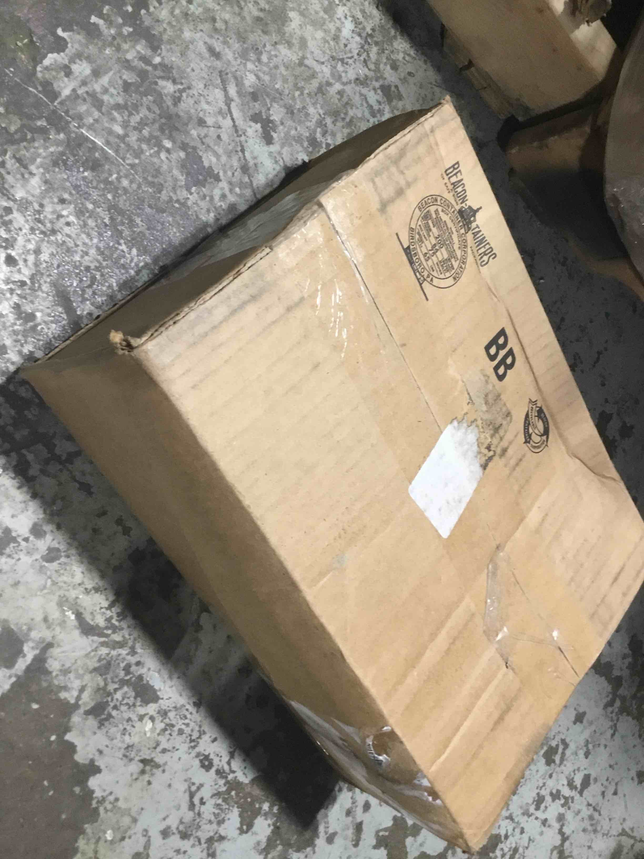 https://s3.amazonaws.com/lotting-images-prod/bidfta/BLU4811601_1686152463117.jpeg