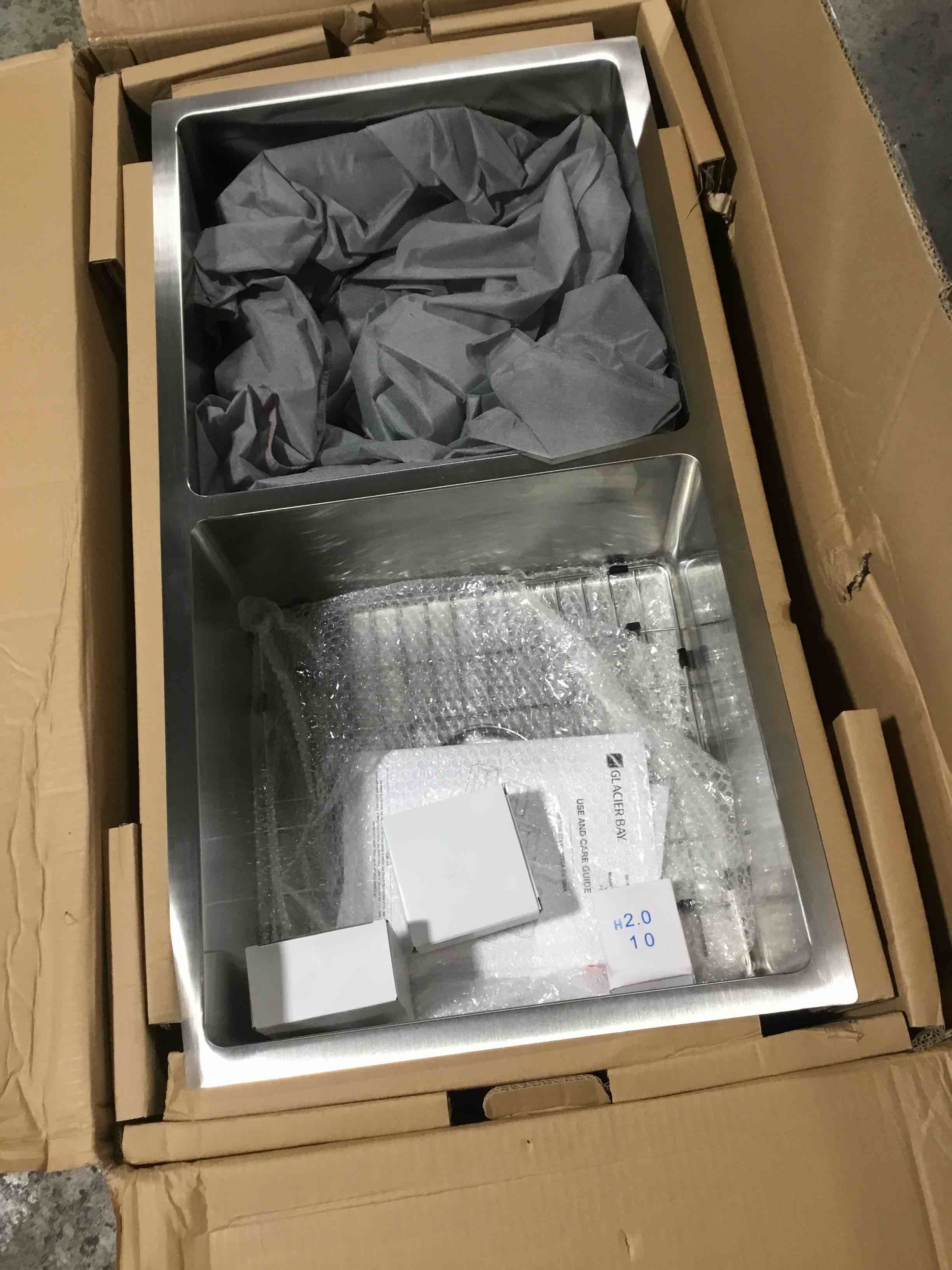 https://s3.amazonaws.com/lotting-images-prod/bidfta/BLU4812215_1691503432684.jpeg