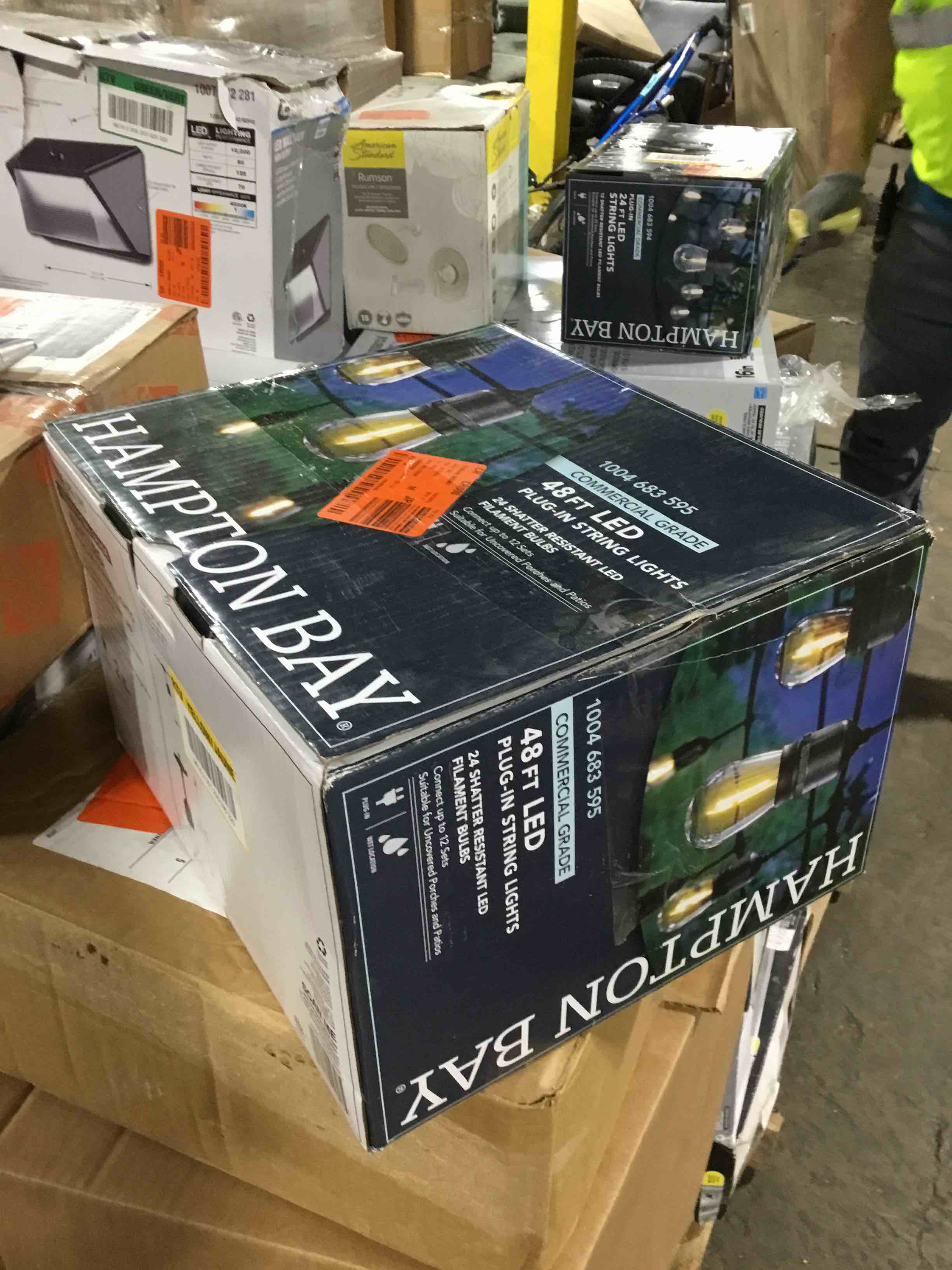 https://s3.amazonaws.com/lotting-images-prod/bidfta/BLU4812239_1691507847513.jpeg