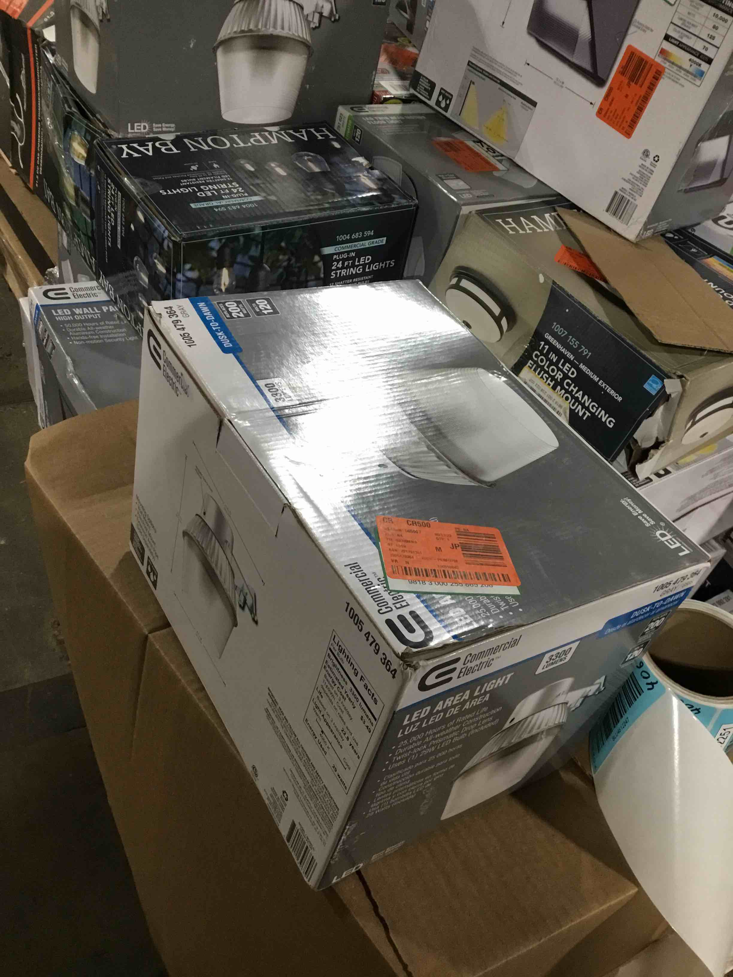 https://s3.amazonaws.com/lotting-images-prod/bidfta/BLU4812247_1691510963999.jpeg