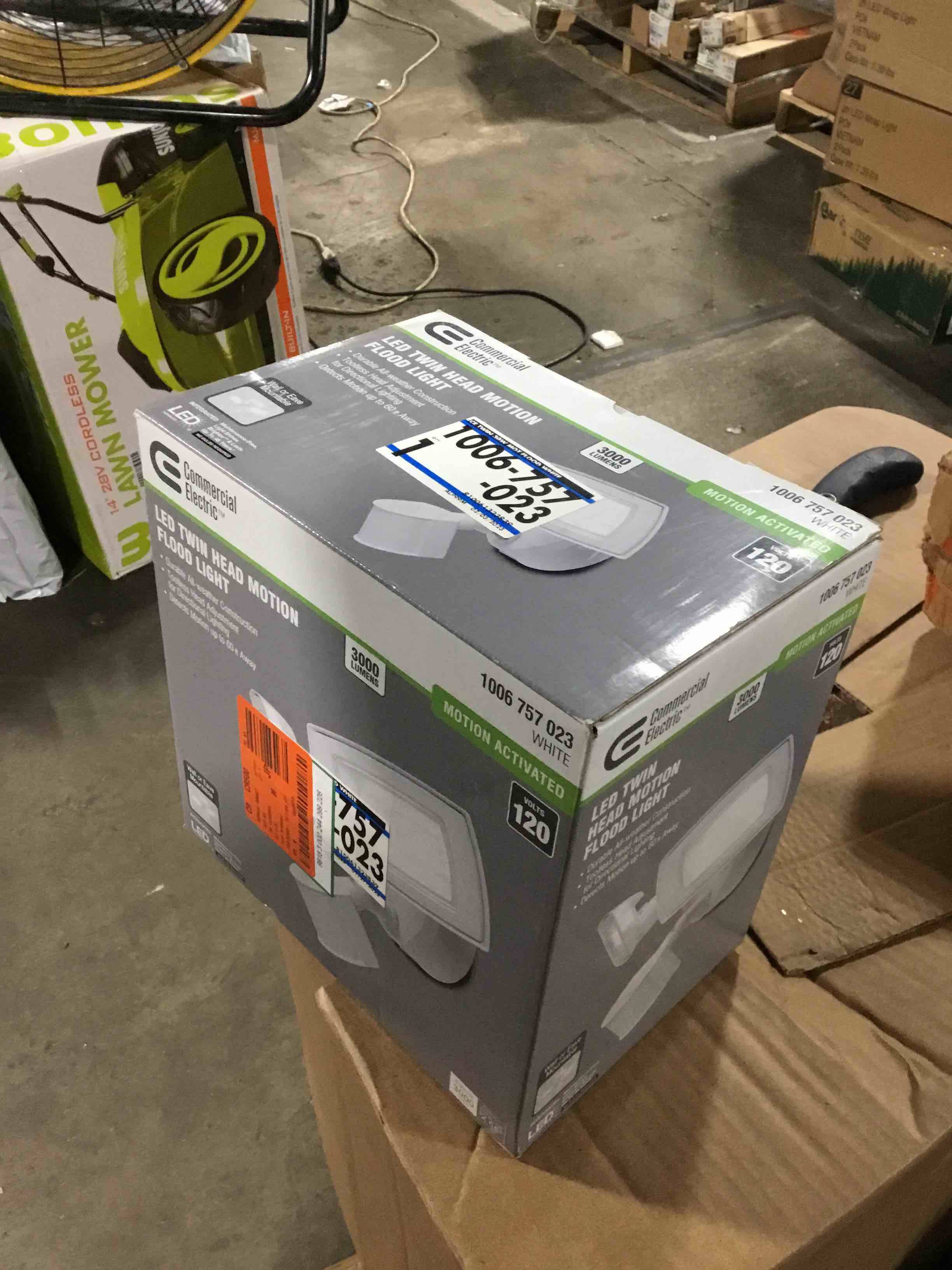 https://s3.amazonaws.com/lotting-images-prod/bidfta/BLU4812256_1691515467142.jpeg