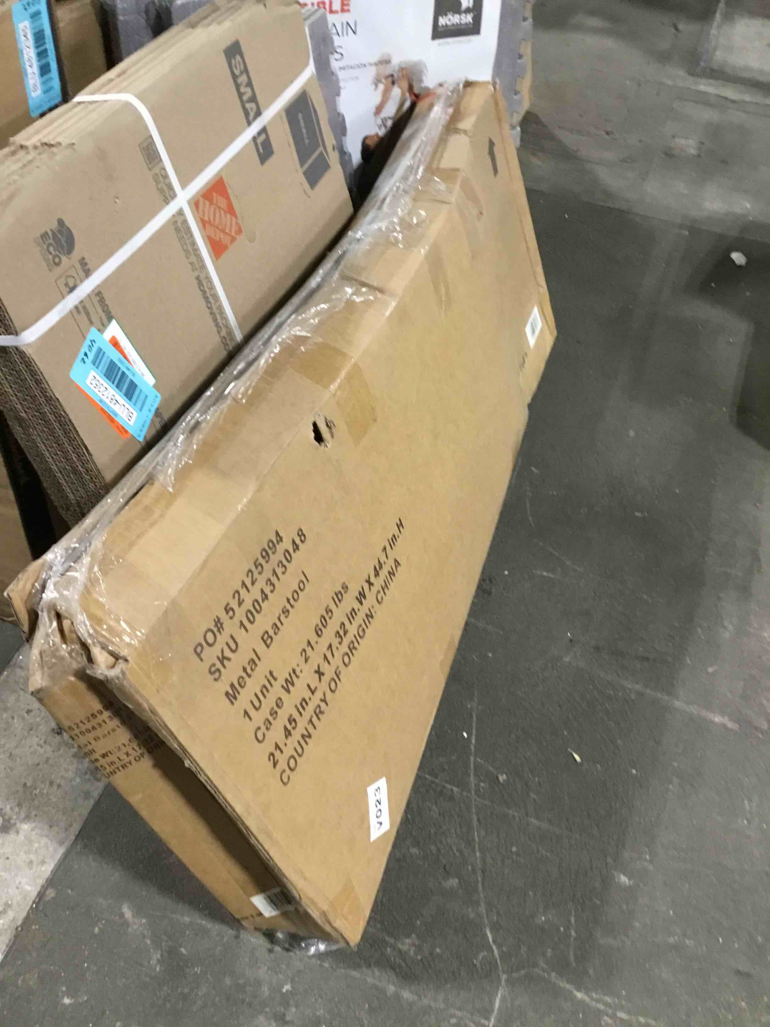 https://s3.amazonaws.com/lotting-images-prod/bidfta/BLU4812354_1691529983806.jpeg