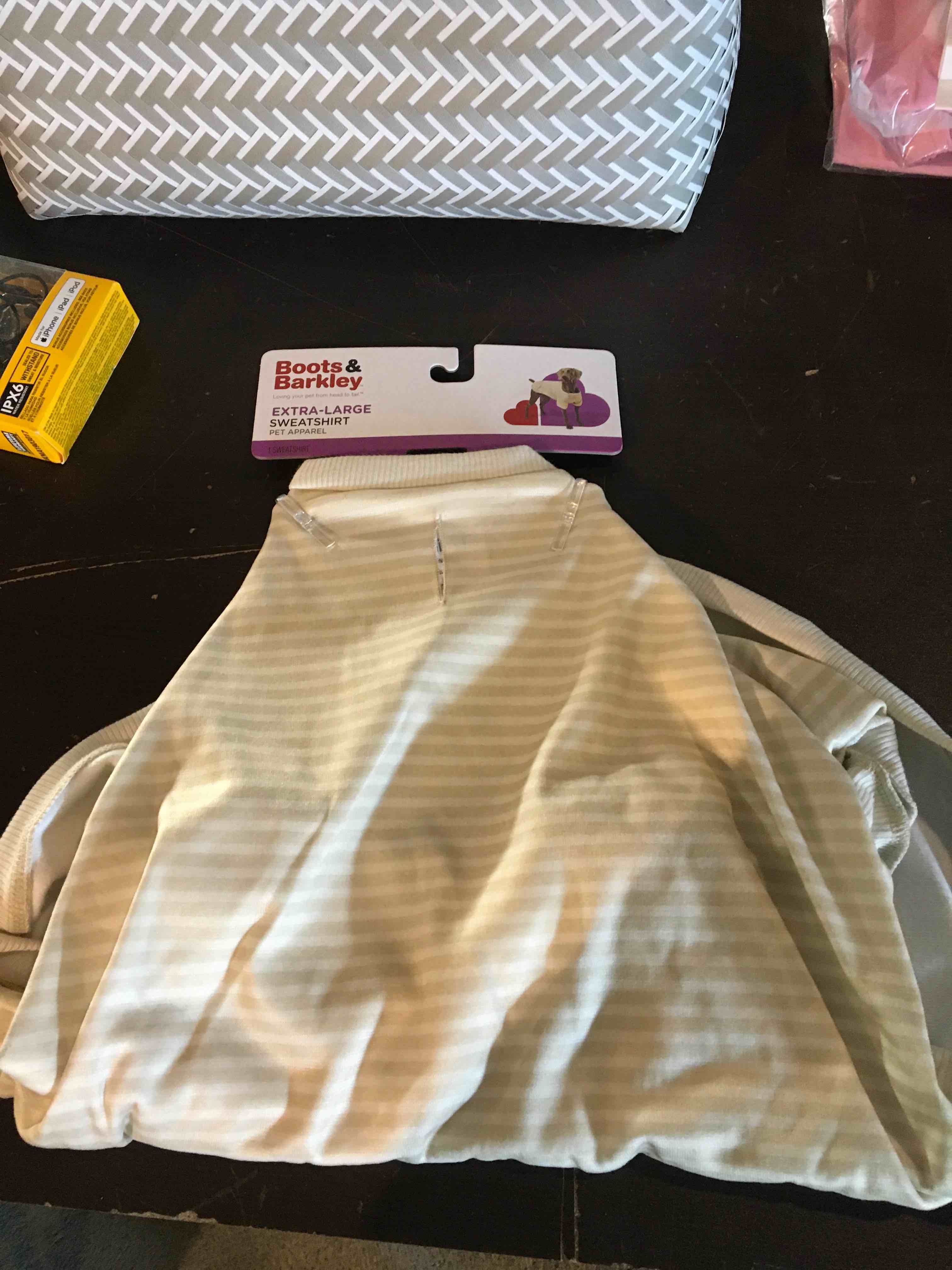 https://s3.amazonaws.com/lotting-images-prod/bidfta/BLU4817012_1689683971779.jpeg
