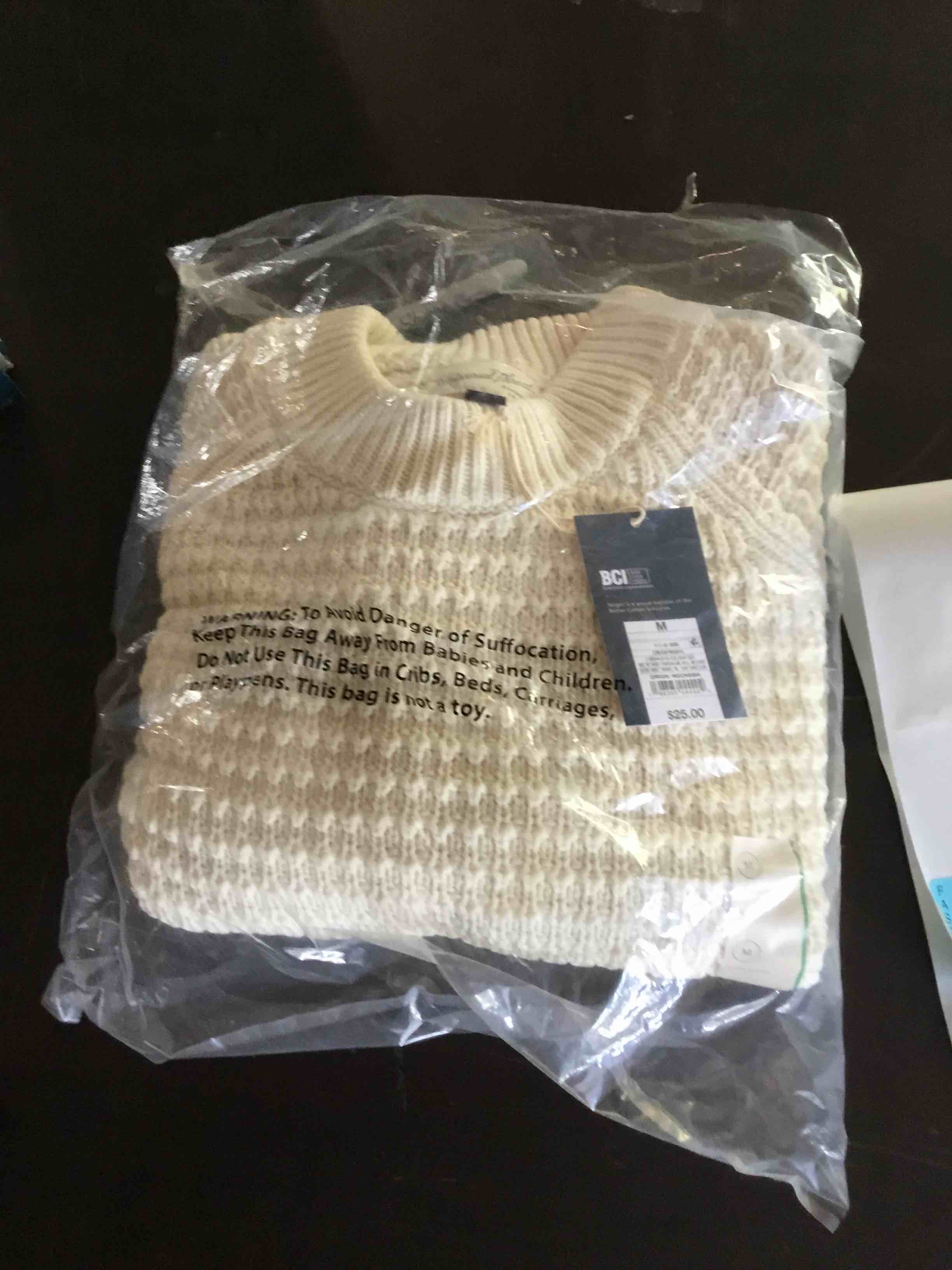 https://s3.amazonaws.com/lotting-images-prod/bidfta/BLU4817309_1689792804102.jpeg