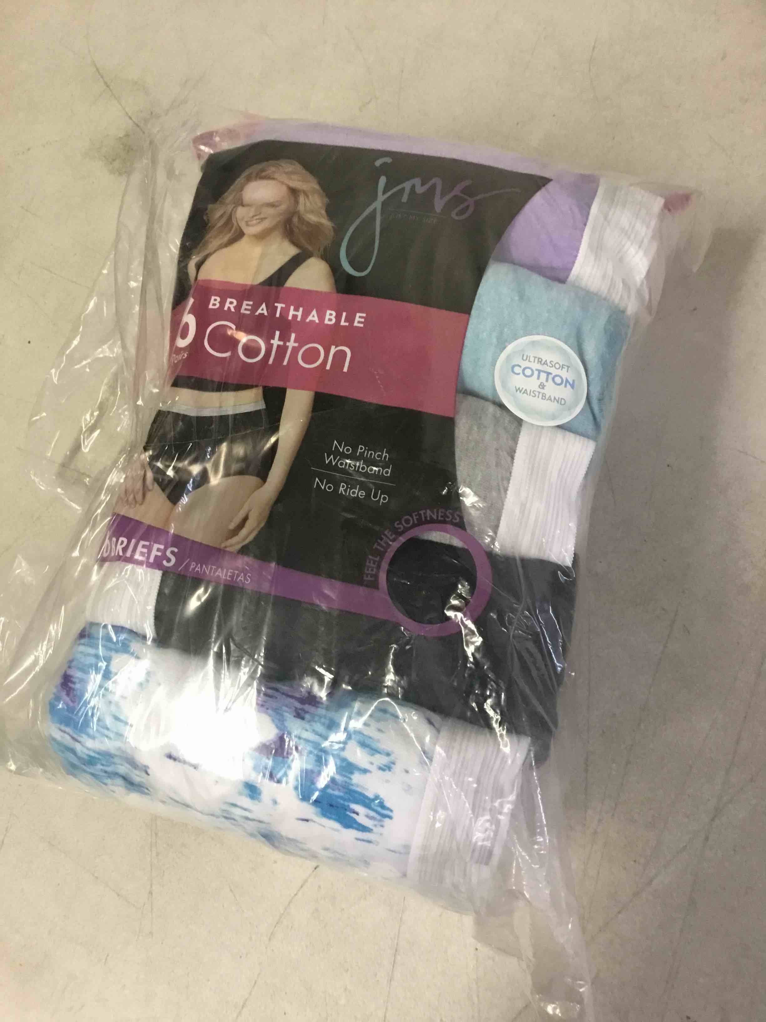 https://s3.amazonaws.com/lotting-images-prod/bidfta/BLU4817455_1689962162595.jpeg