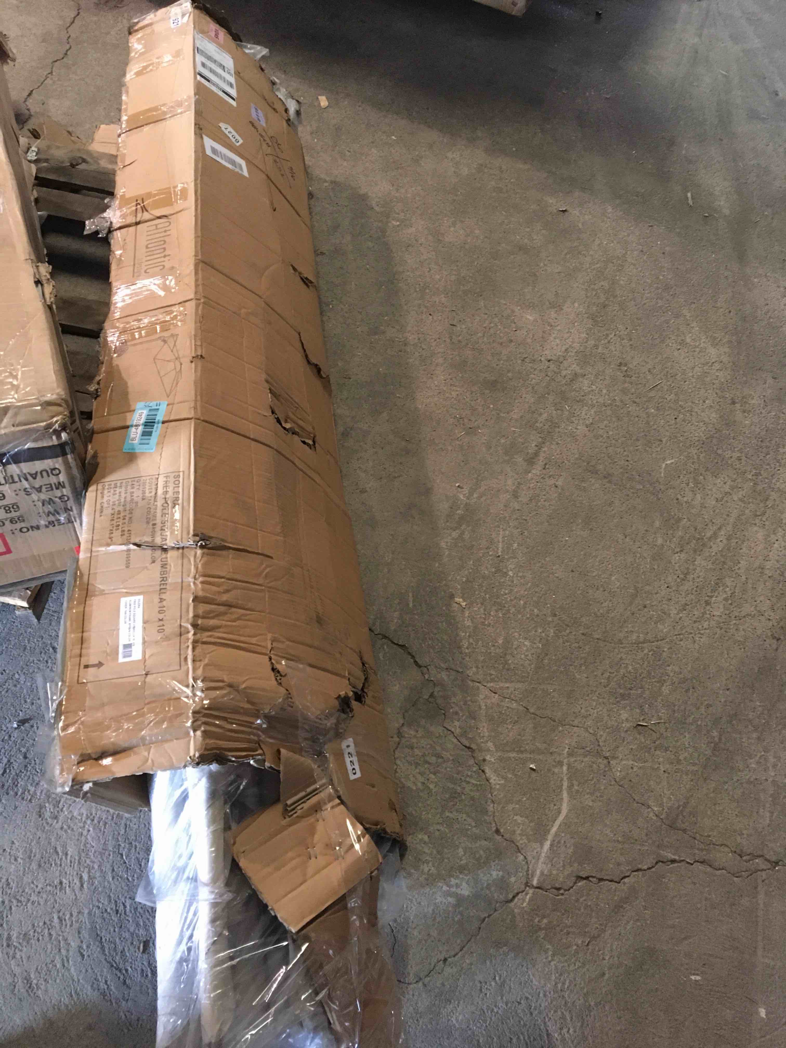 https://s3.amazonaws.com/lotting-images-prod/bidfta/BLU4819249_1687199694726.jpeg
