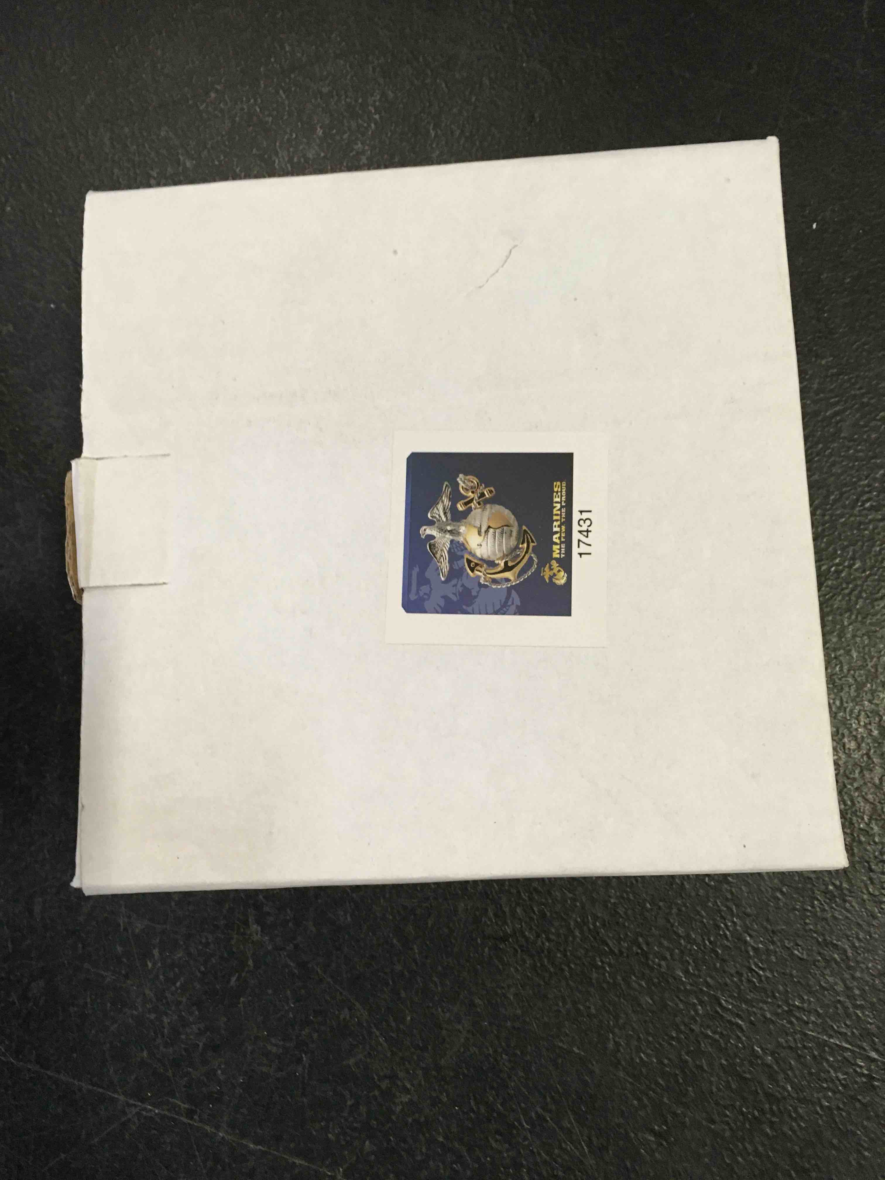 https://s3.amazonaws.com/lotting-images-prod/bidfta/BLU4833051_1685545182239.jpeg
