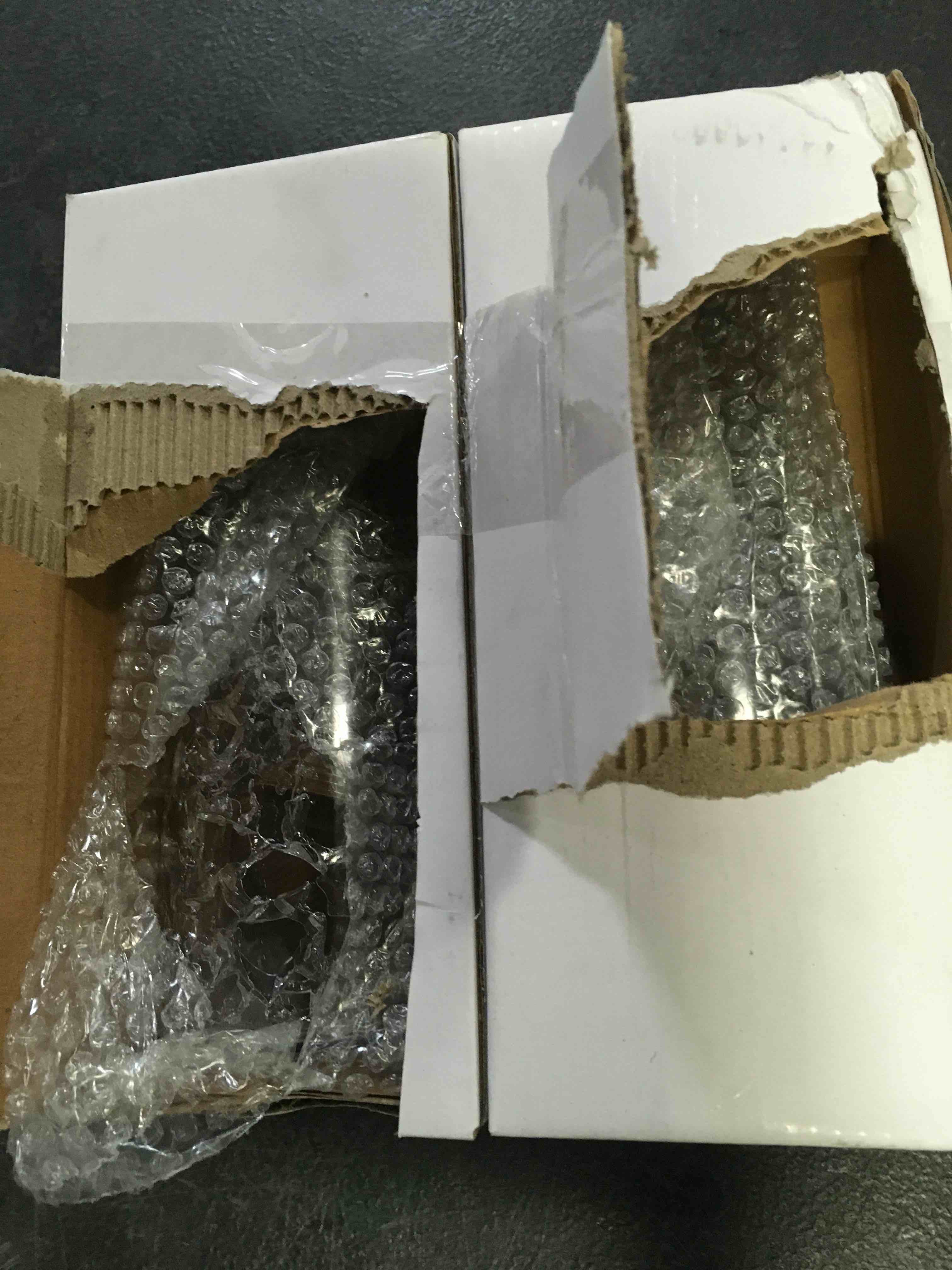 https://s3.amazonaws.com/lotting-images-prod/bidfta/BLU4833438_1685719642795.jpeg