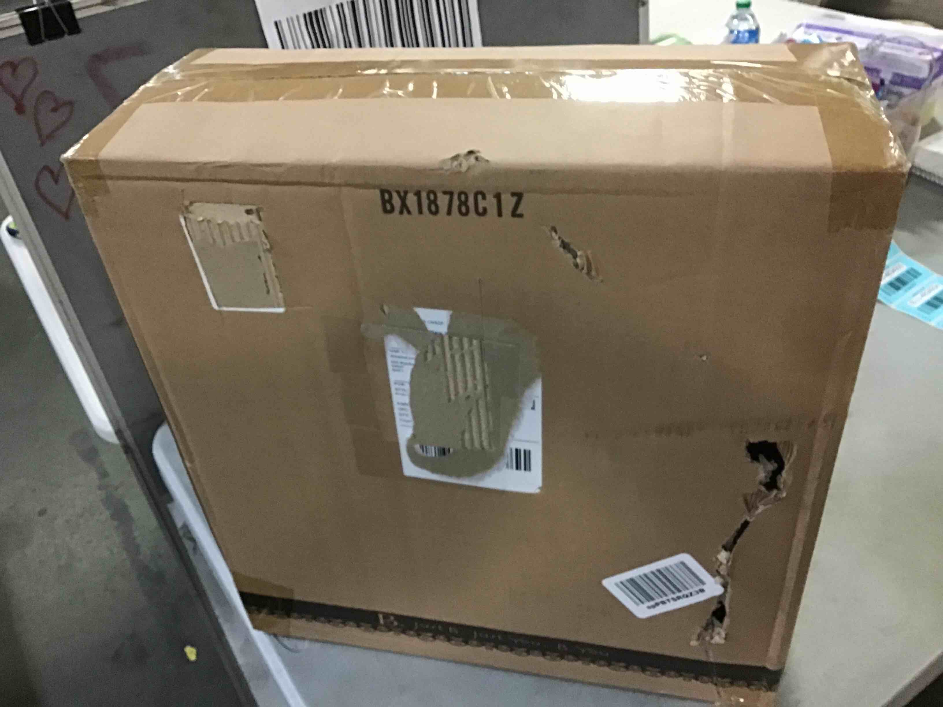 https://s3.amazonaws.com/lotting-images-prod/bidfta/BLU4834933_1685700498455.jpeg