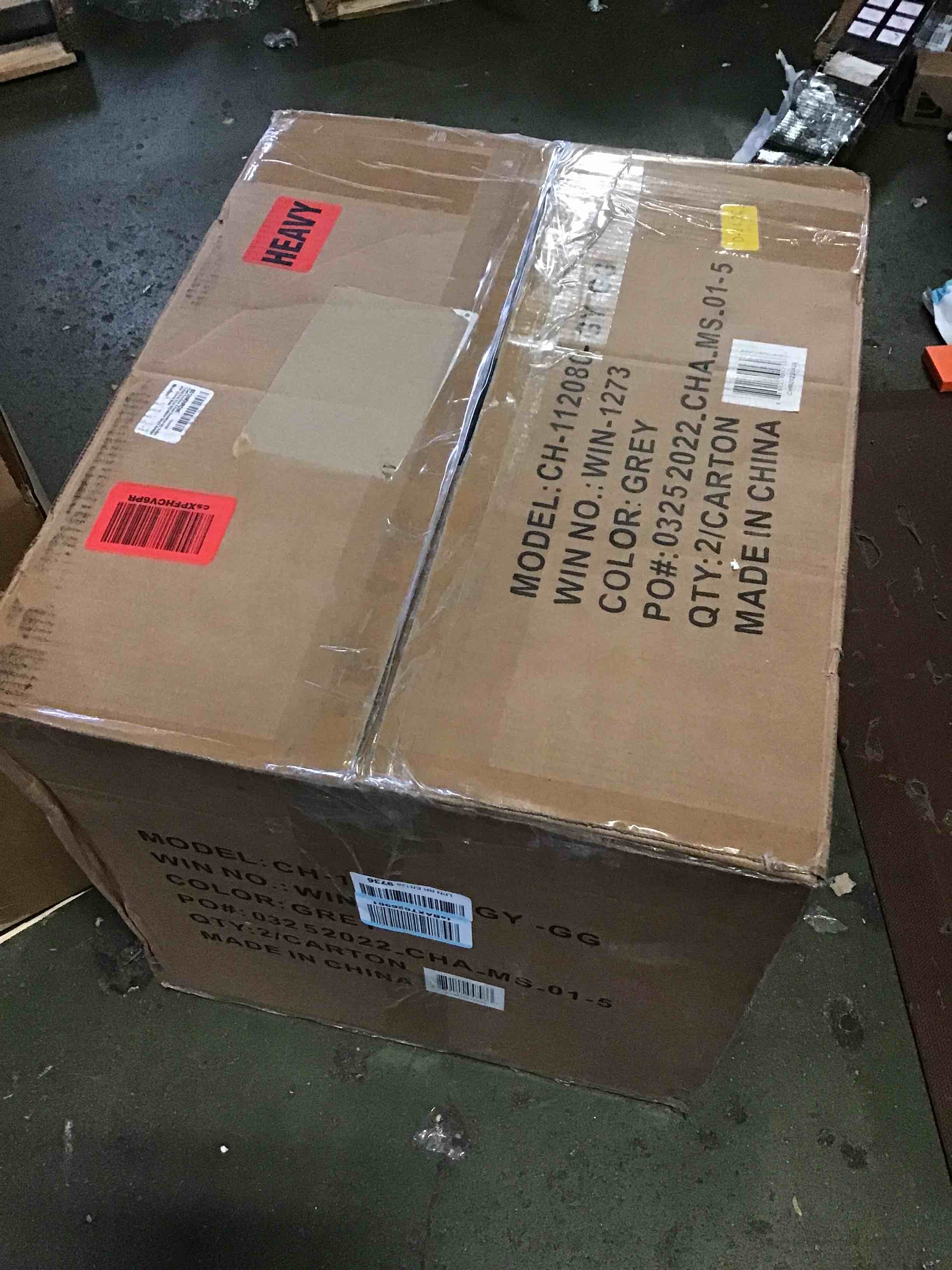 https://s3.amazonaws.com/lotting-images-prod/bidfta/BLU4835973_1685622337470.jpeg