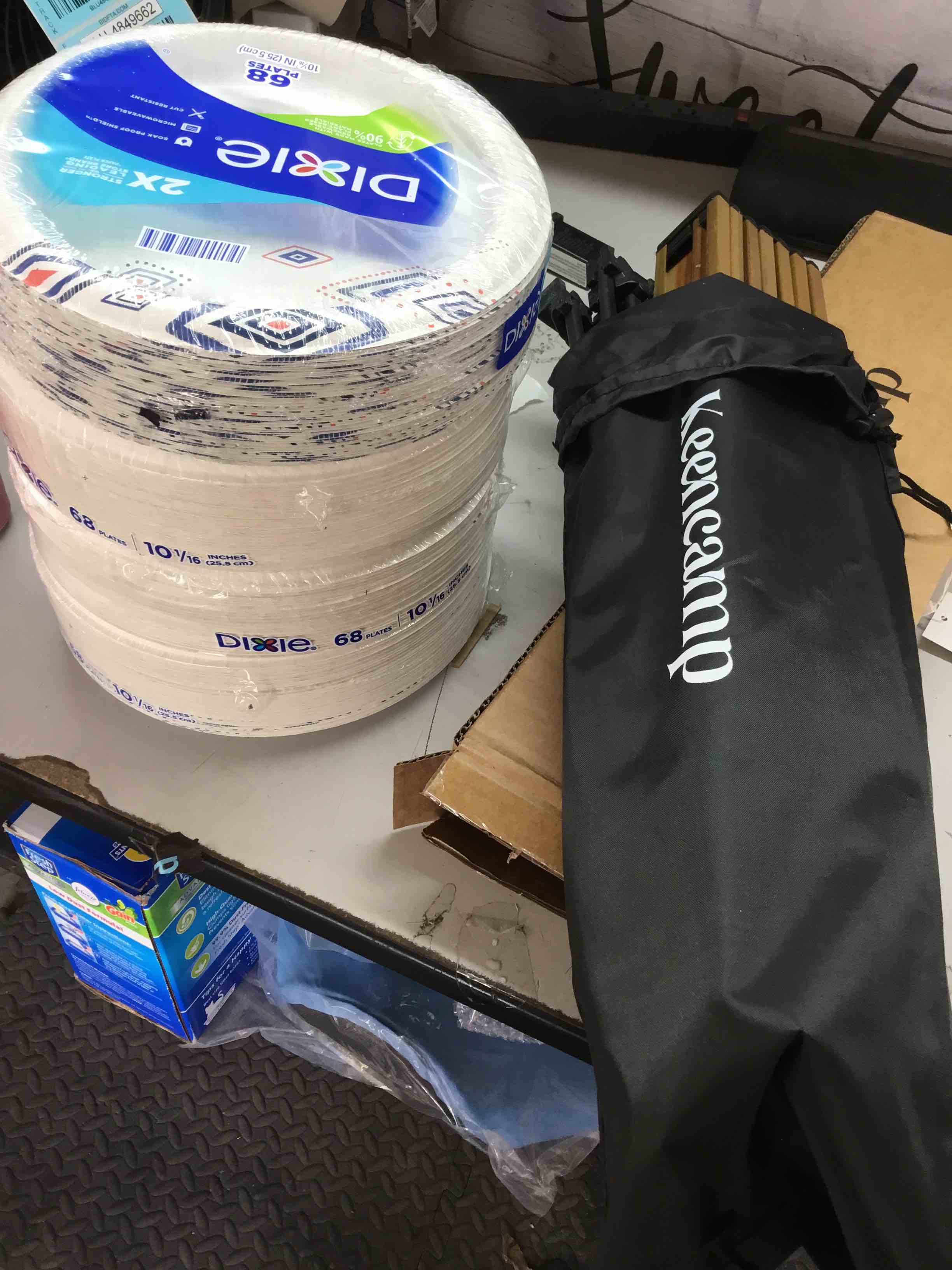 https://s3.amazonaws.com/lotting-images-prod/bidfta/BLU4849658_1689693869368.jpeg