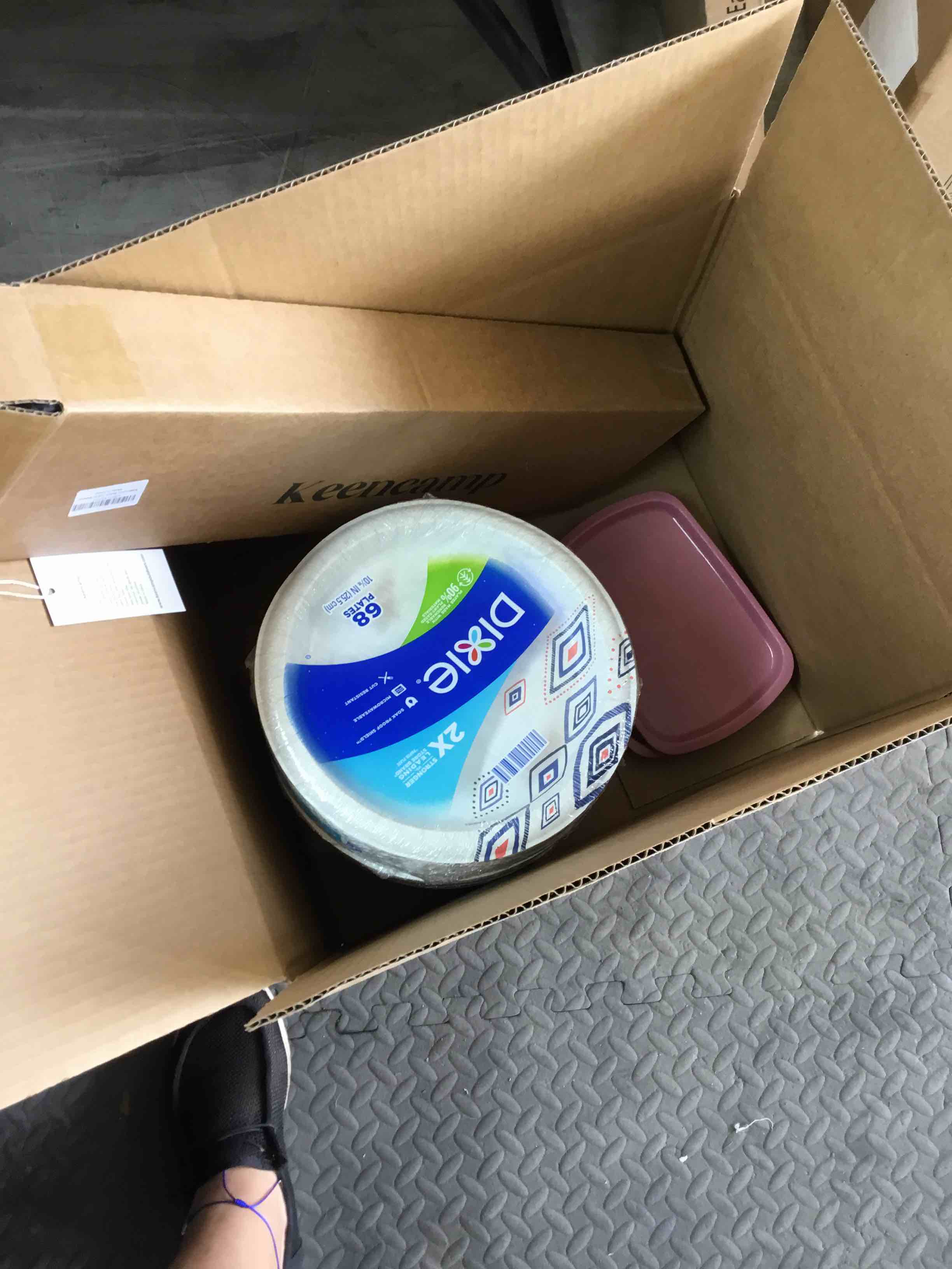 https://s3.amazonaws.com/lotting-images-prod/bidfta/BLU4849658_1689693989336.jpeg