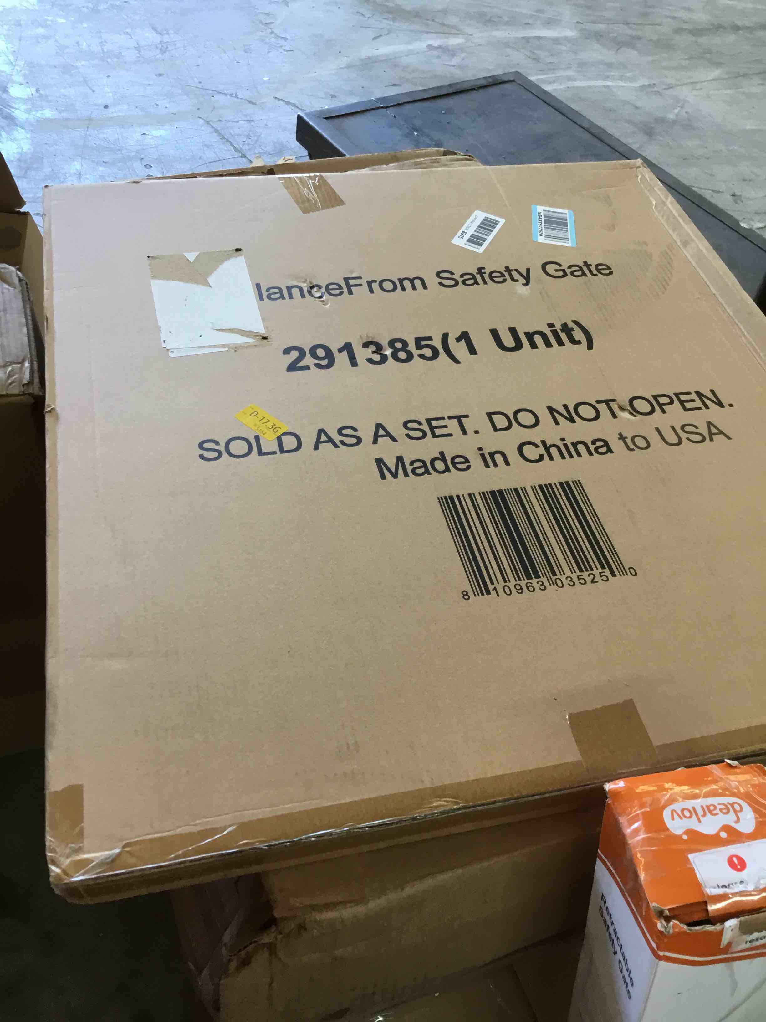 https://s3.amazonaws.com/lotting-images-prod/bidfta/BLU4849870_1691076608159.jpeg