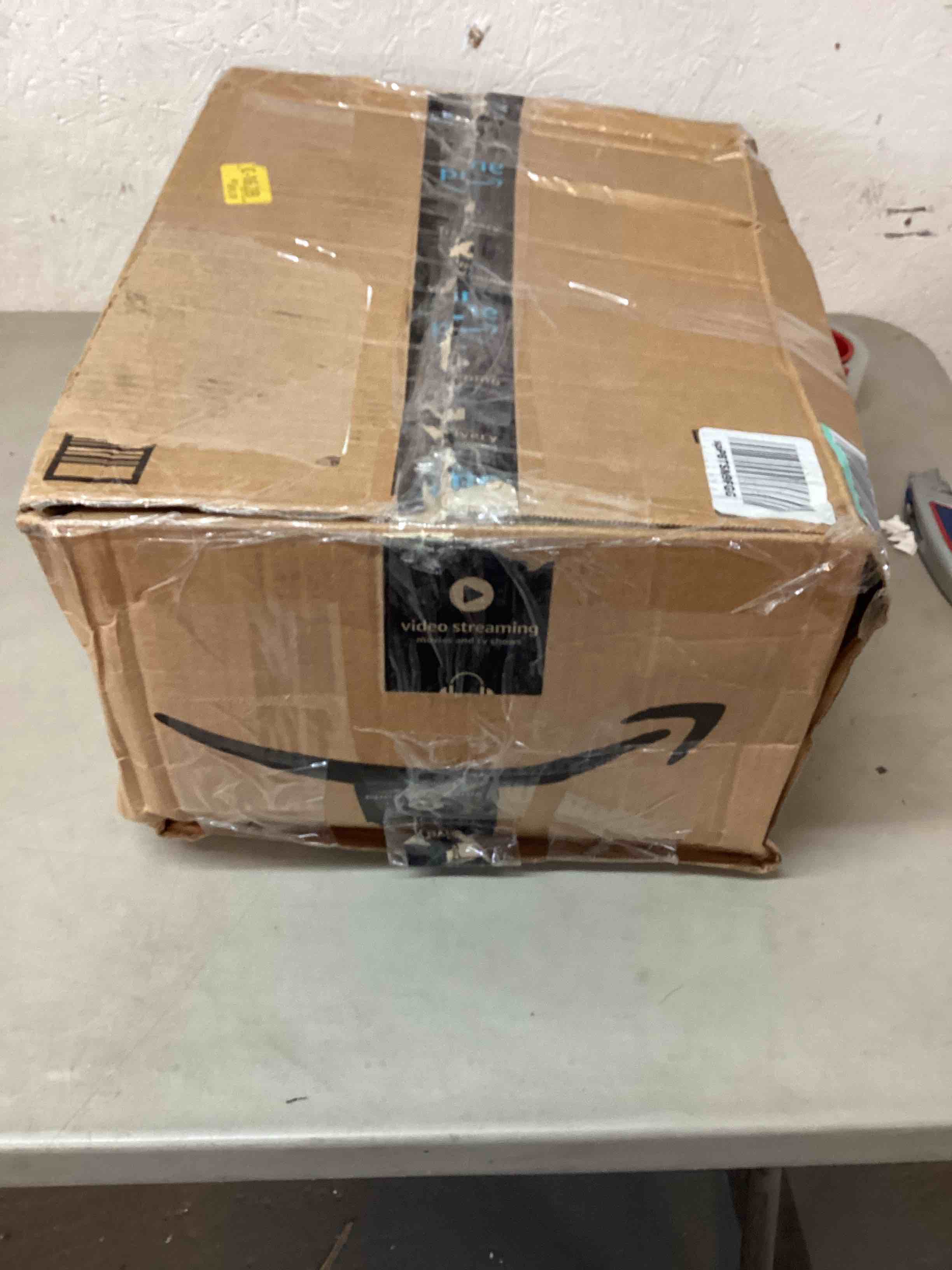 https://s3.amazonaws.com/lotting-images-prod/bidfta/BLU4851537_1693676961853.jpeg