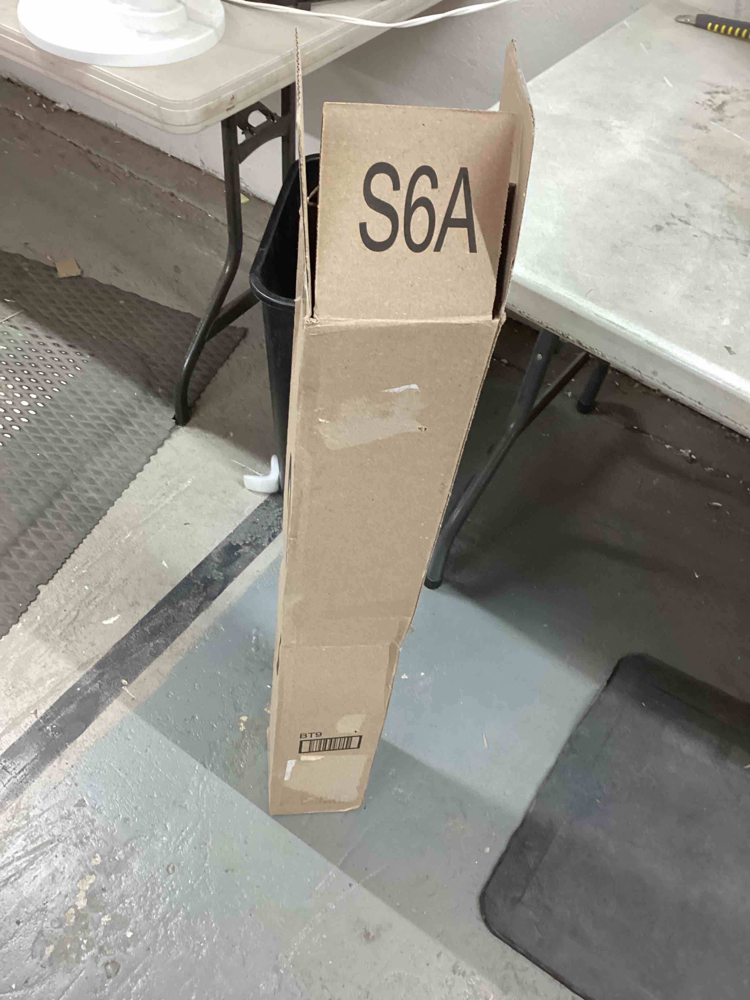 https://s3.amazonaws.com/lotting-images-prod/bidfta/BLU4851609_1694036046850.jpeg