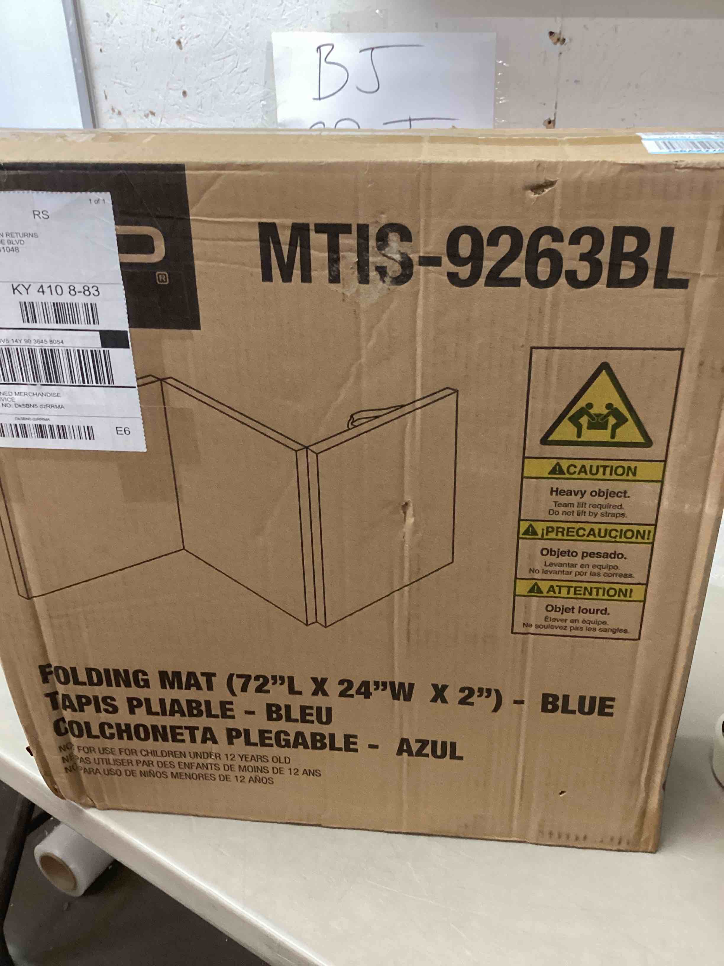 https://s3.amazonaws.com/lotting-images-prod/bidfta/BLU4851721_1694554524266.jpeg