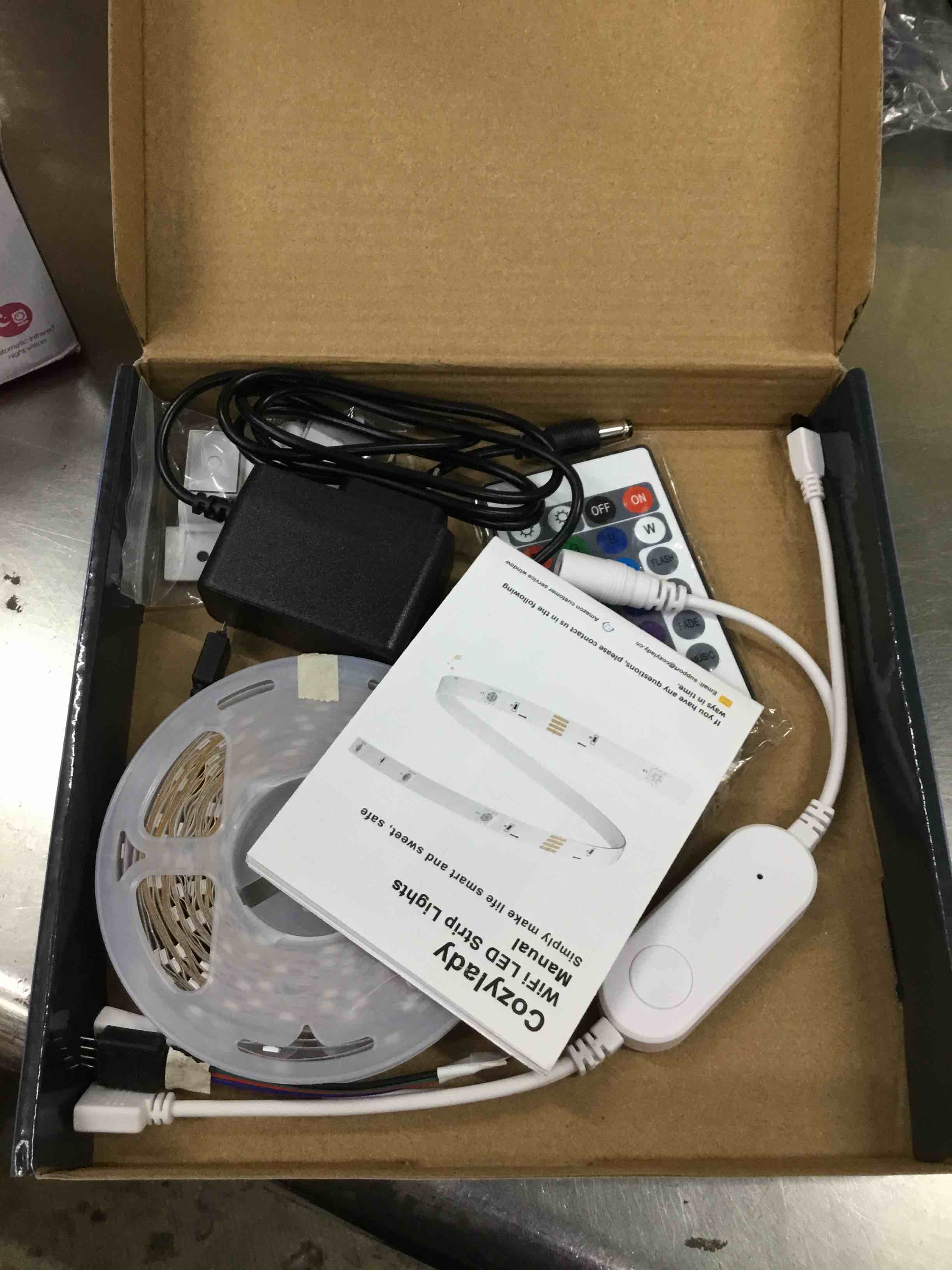 https://s3.amazonaws.com/lotting-images-prod/bidfta/BLU4853669_1708722800371.jpeg