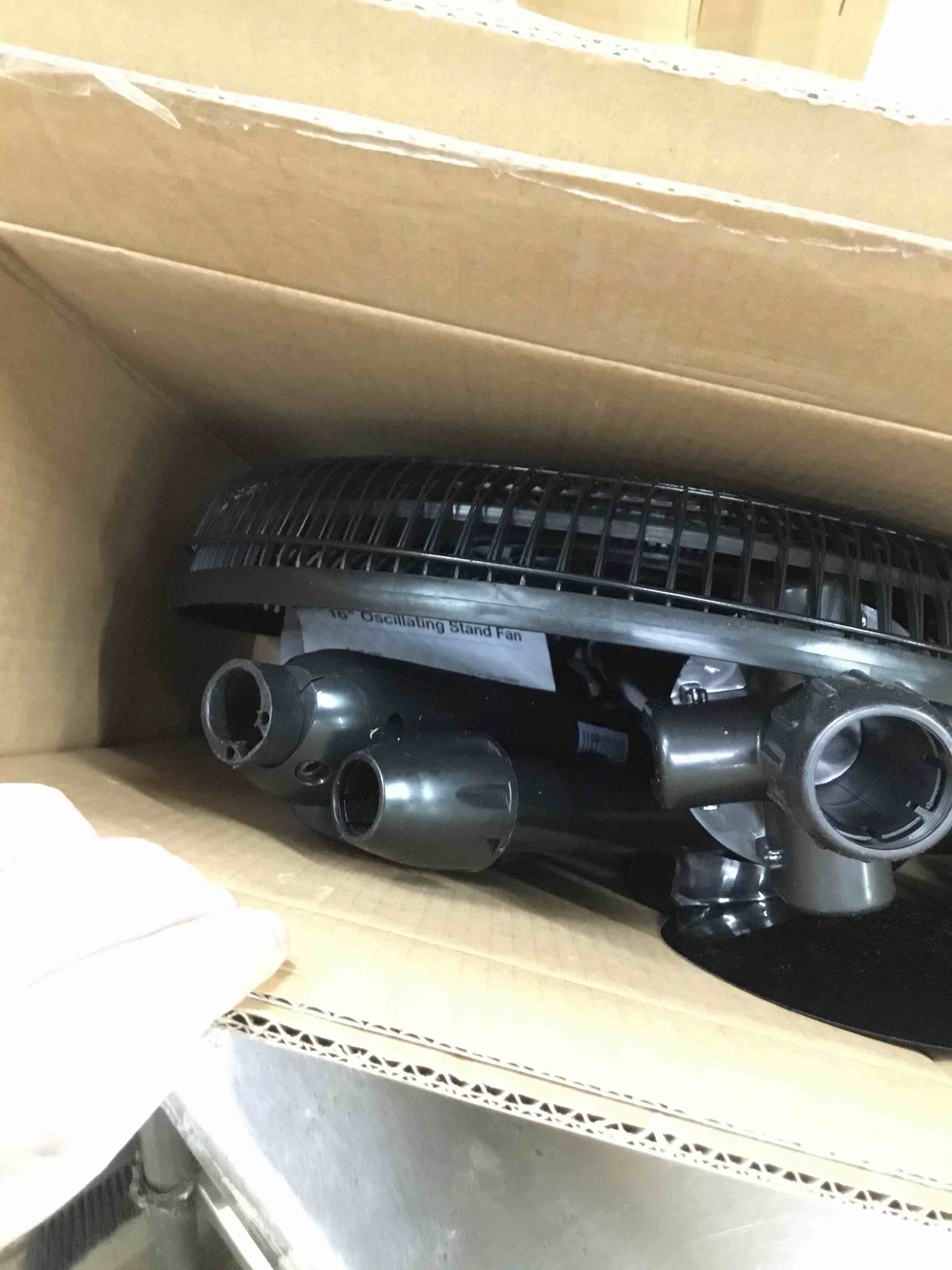 https://s3.amazonaws.com/lotting-images-prod/bidfta/BLU4853678_1708724329637.jpeg