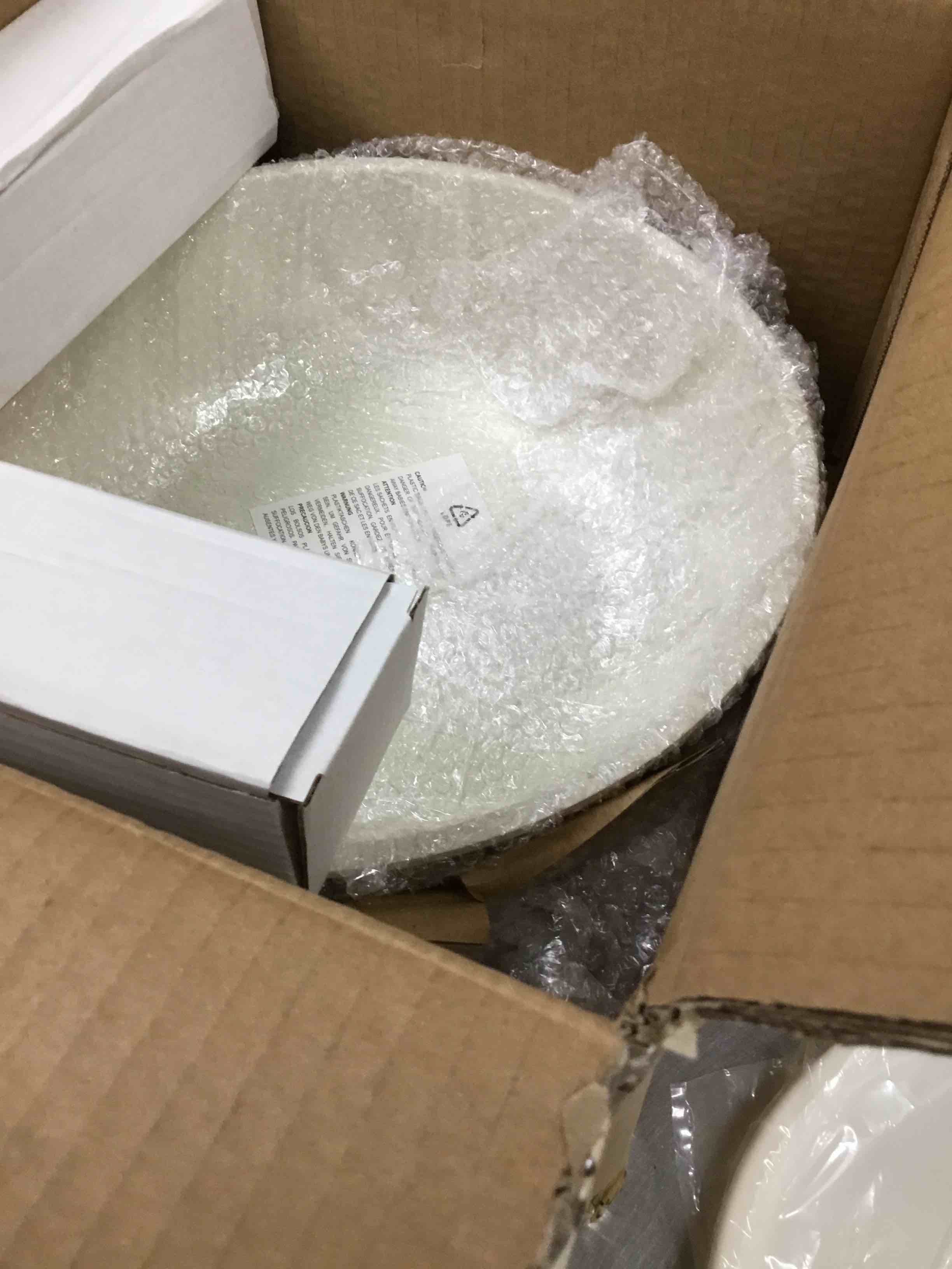 https://s3.amazonaws.com/lotting-images-prod/bidfta/BLU4854021_1709221515420.jpeg