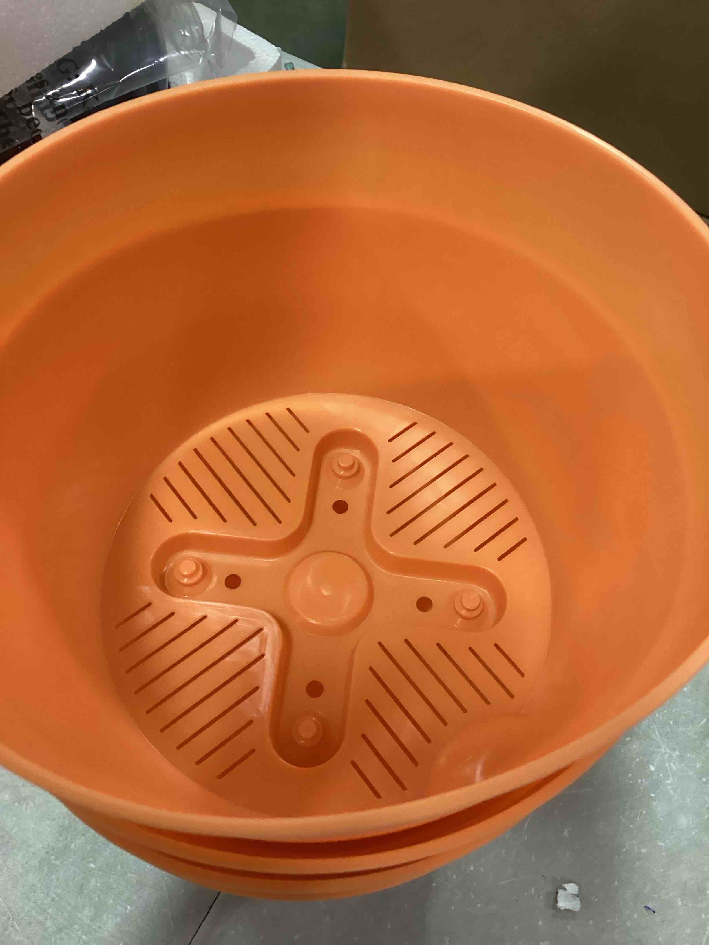 R 8” Self- Watering Planter (Case Of 4 )