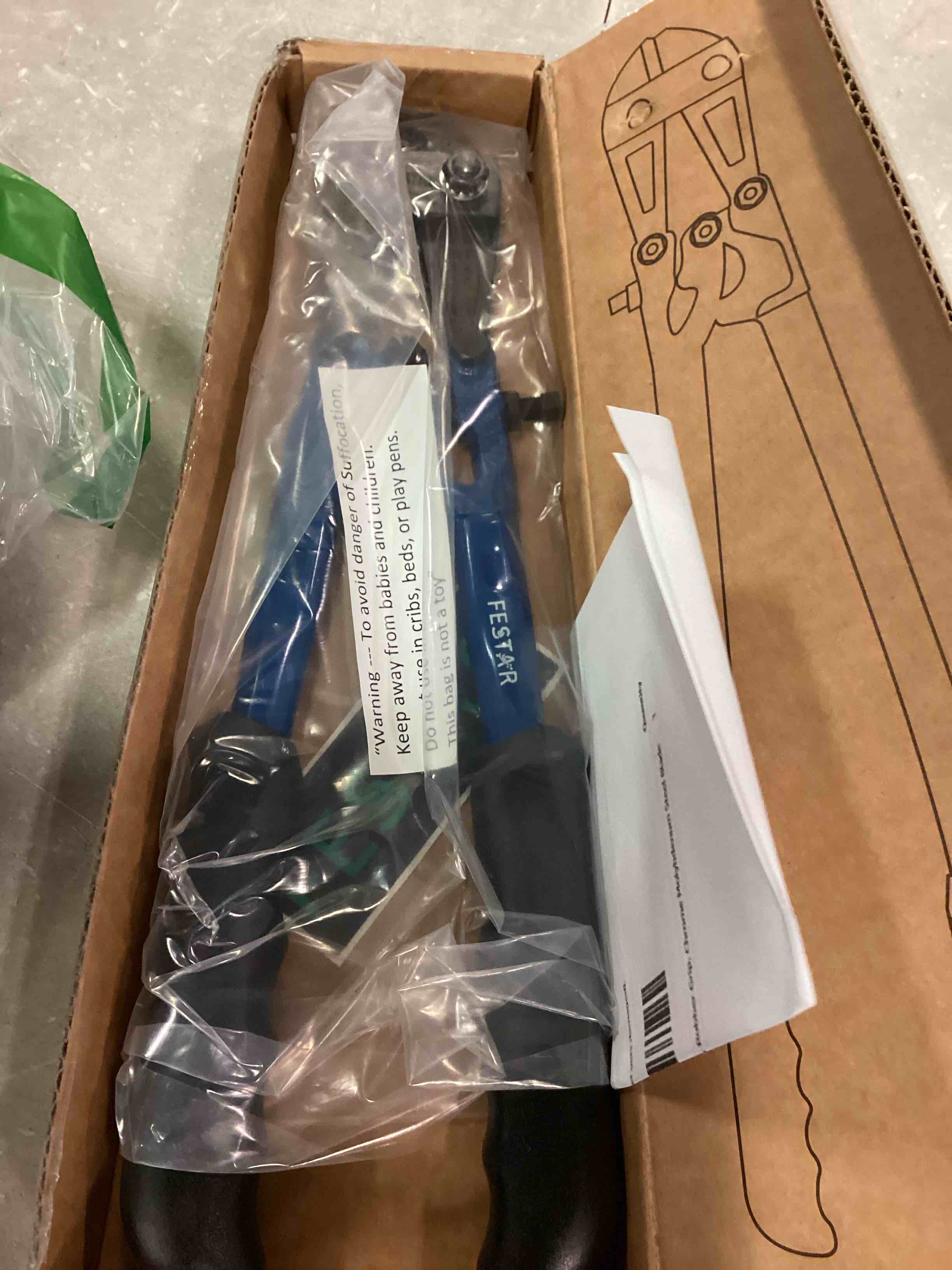 https://s3.amazonaws.com/lotting-images-prod/bidfta/BLU4855296_1721486559233.jpeg