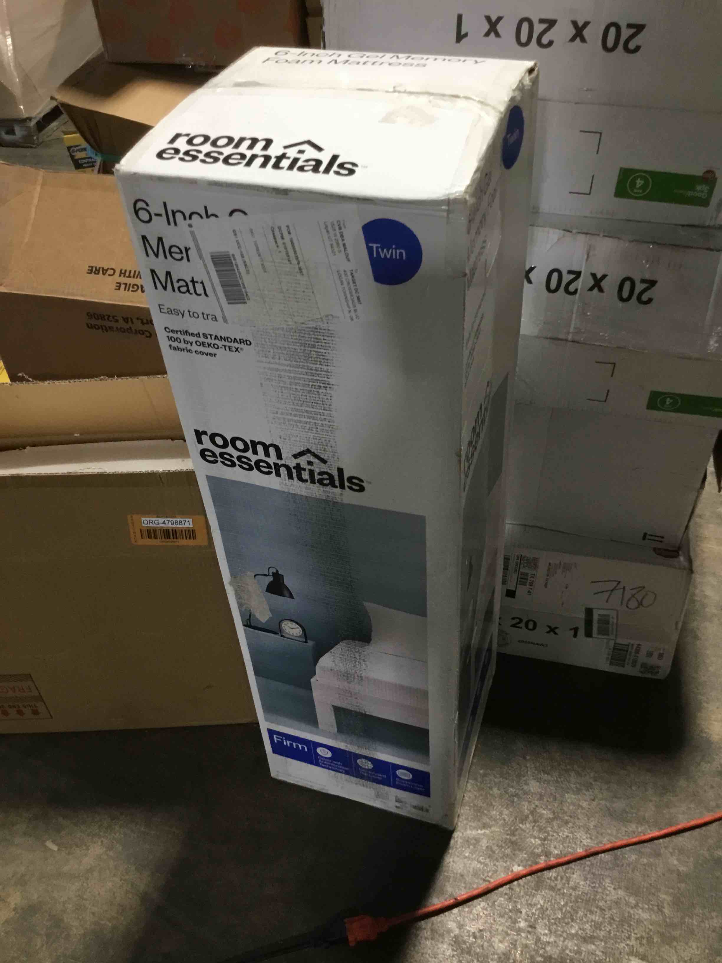 https://s3.amazonaws.com/lotting-images-prod/bidfta/BLU4862418_1689180993604.jpeg
