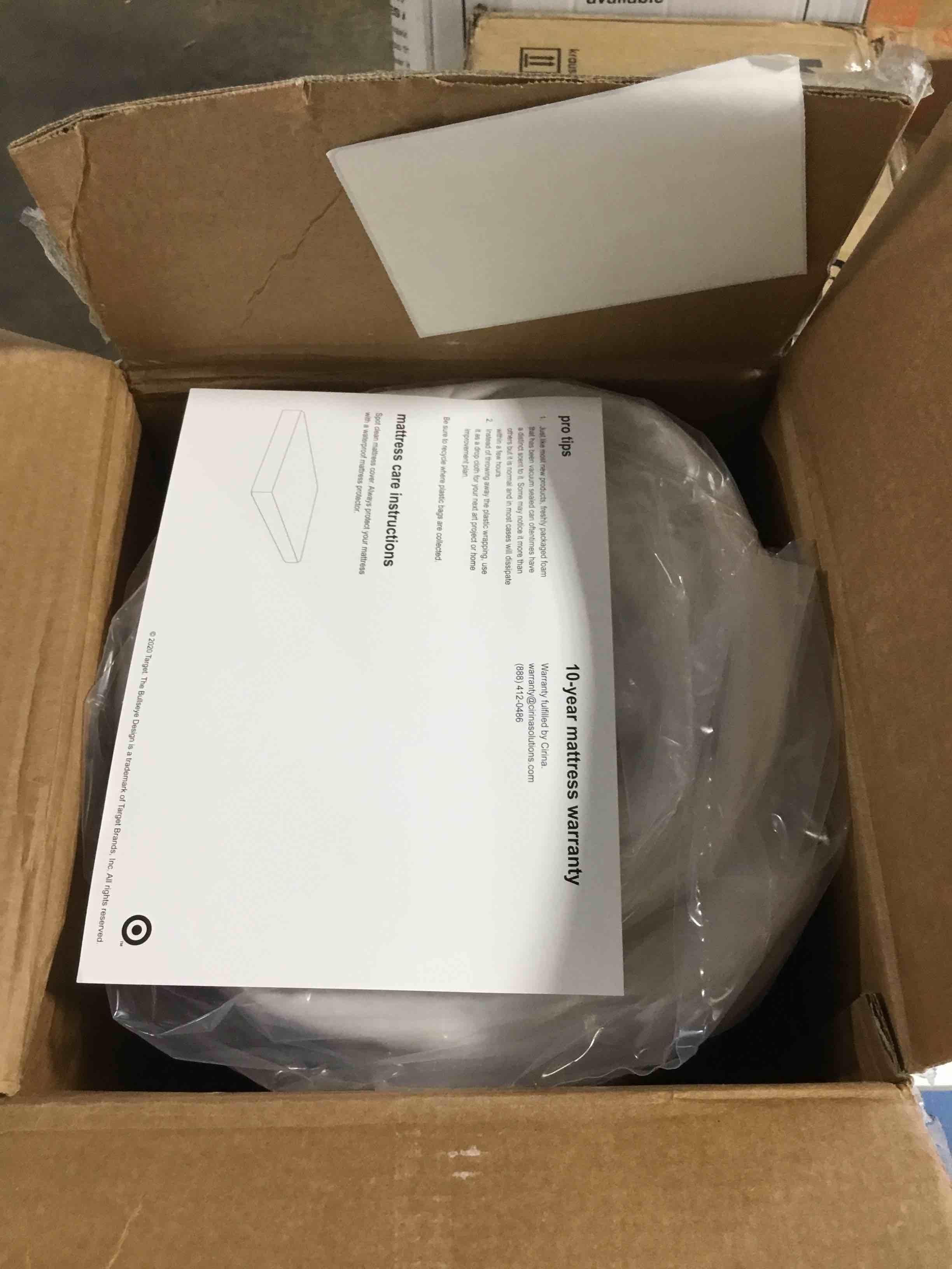 https://s3.amazonaws.com/lotting-images-prod/bidfta/BLU4862418_1689181040253.jpeg